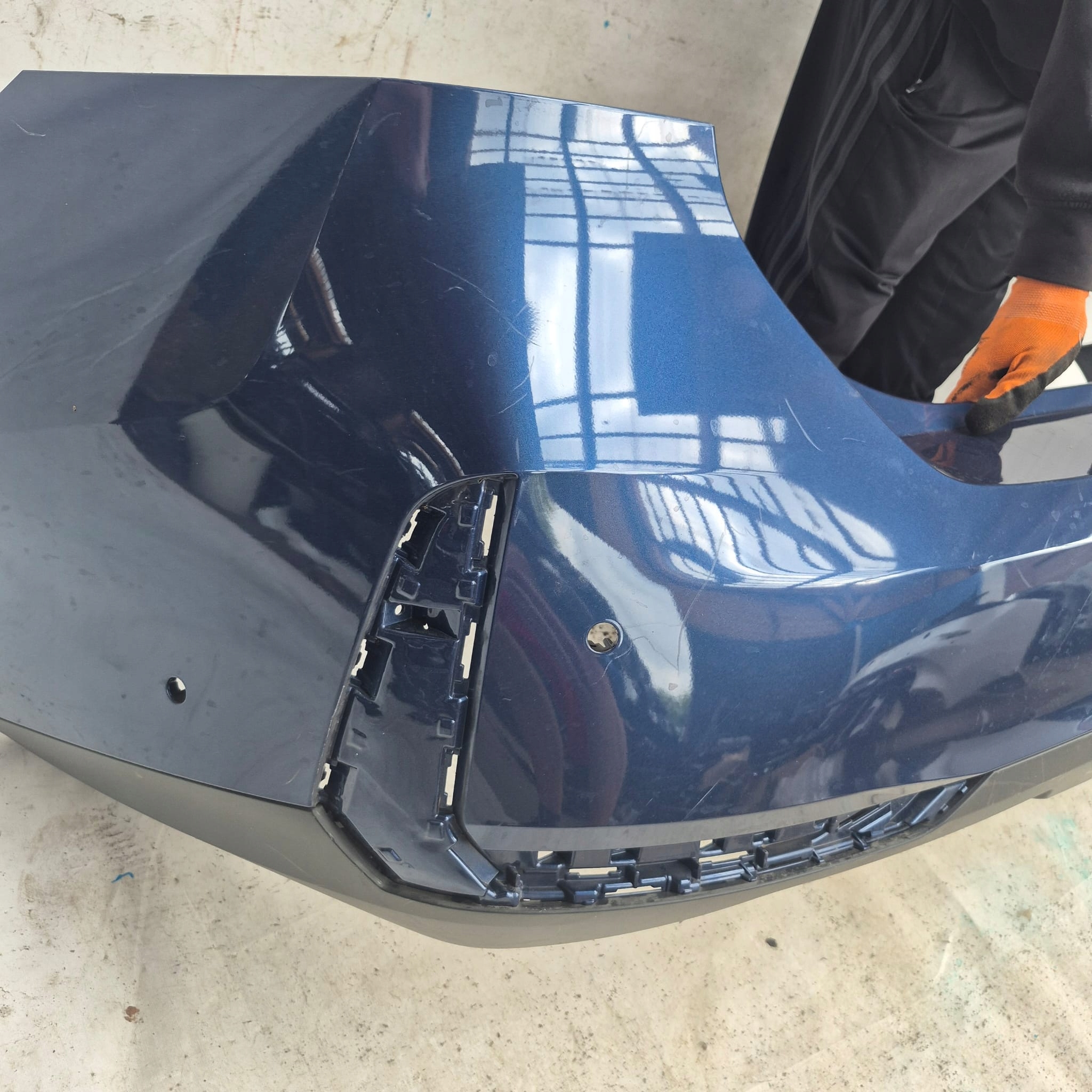 BMW 5 G60 23- lökhárító far hátsó PDC