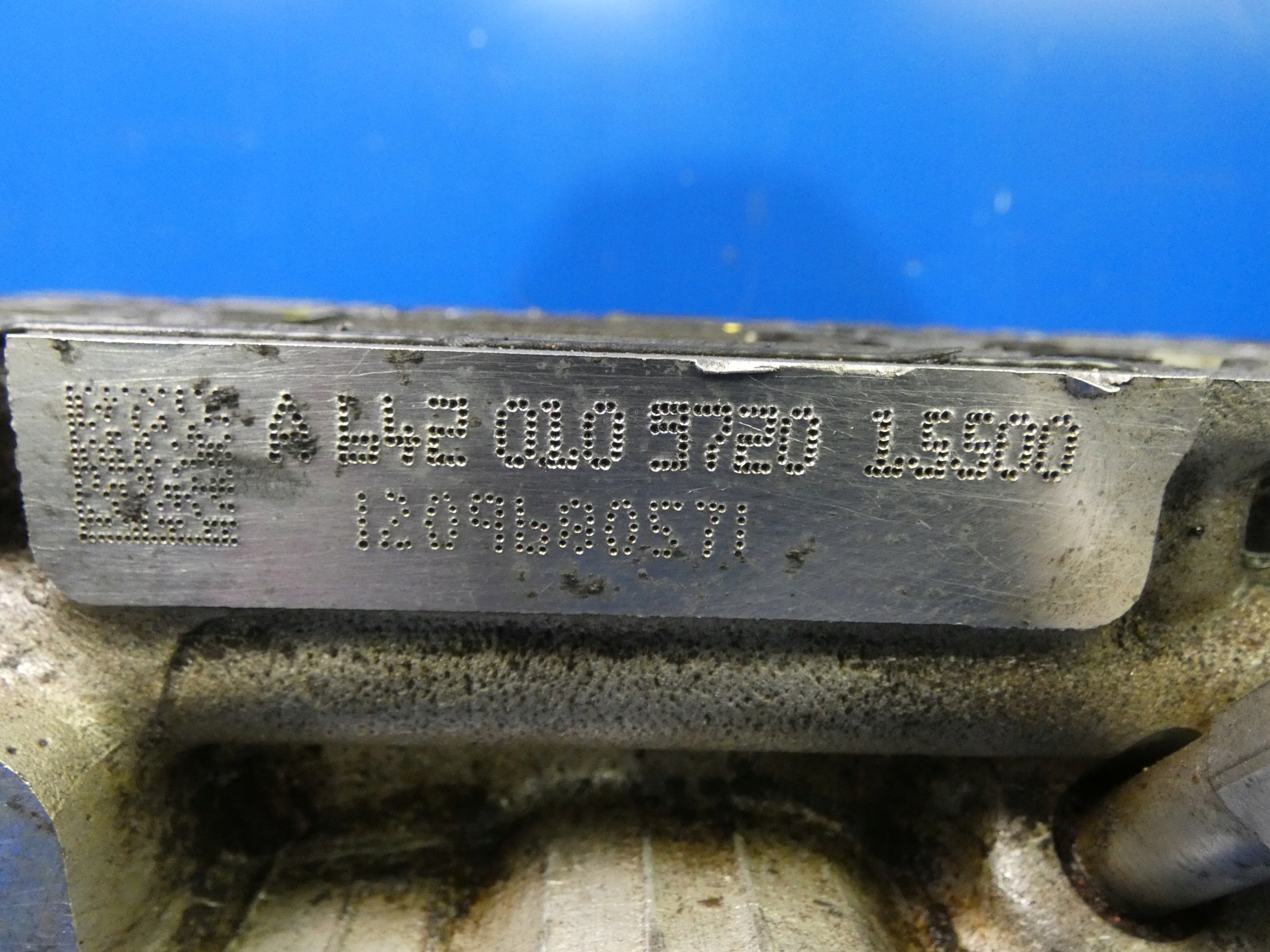 W212 W204 W218 3.0 CDI V6 hlava válců levá