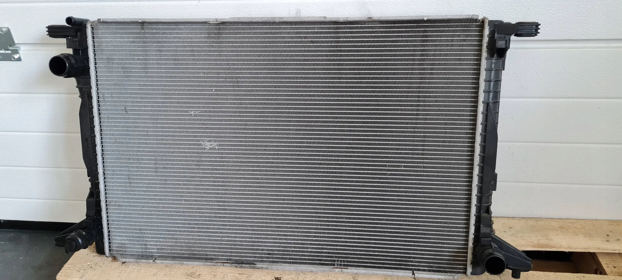 Q7m II РАДІАТОР ВОДУ 3.0 TDIw0121251n S4 B9 S5