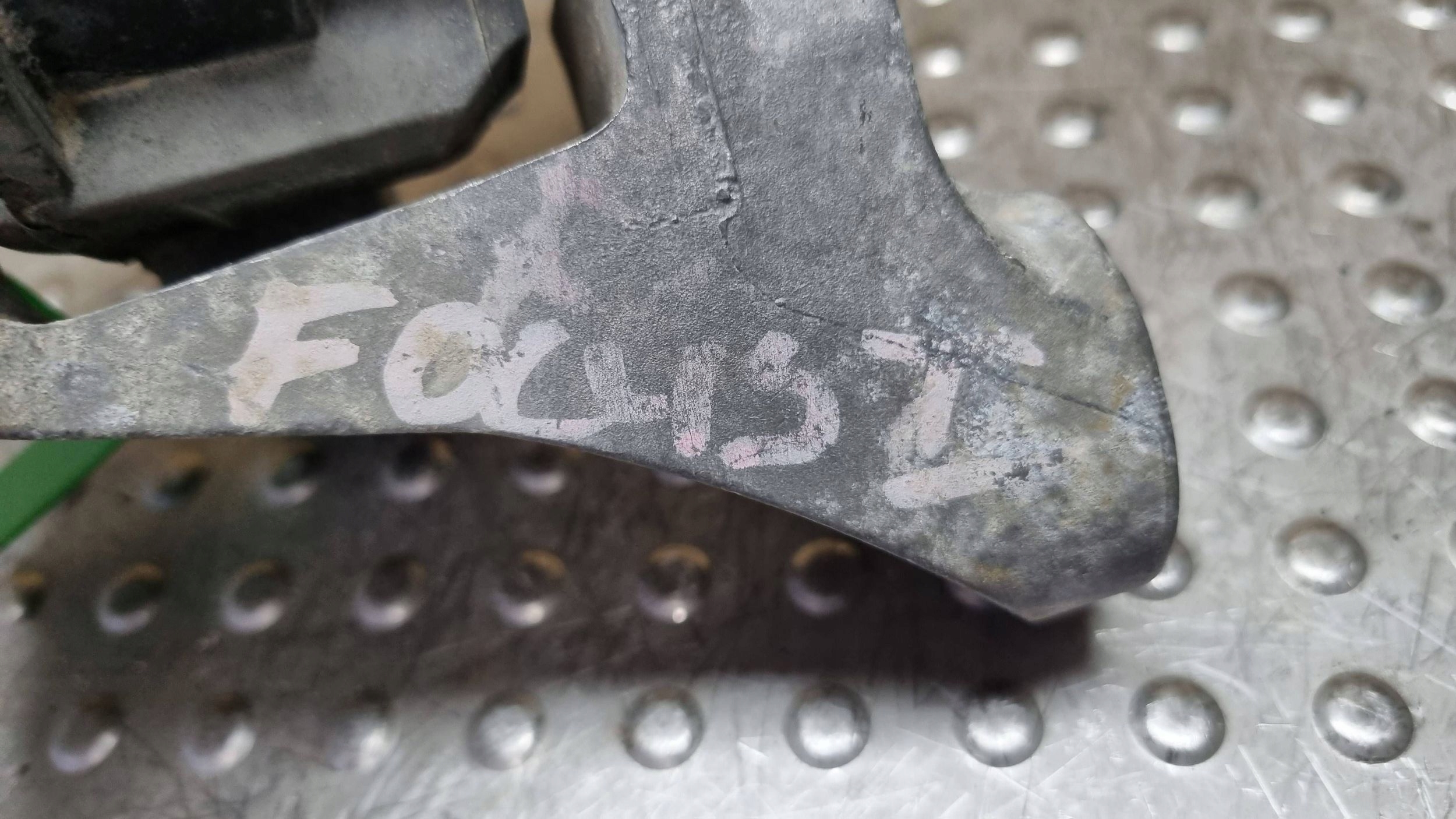 engine mount right 1M51-6F012-BA FORD FOCUS MK1 CONNECT MK1 1,8TDCI