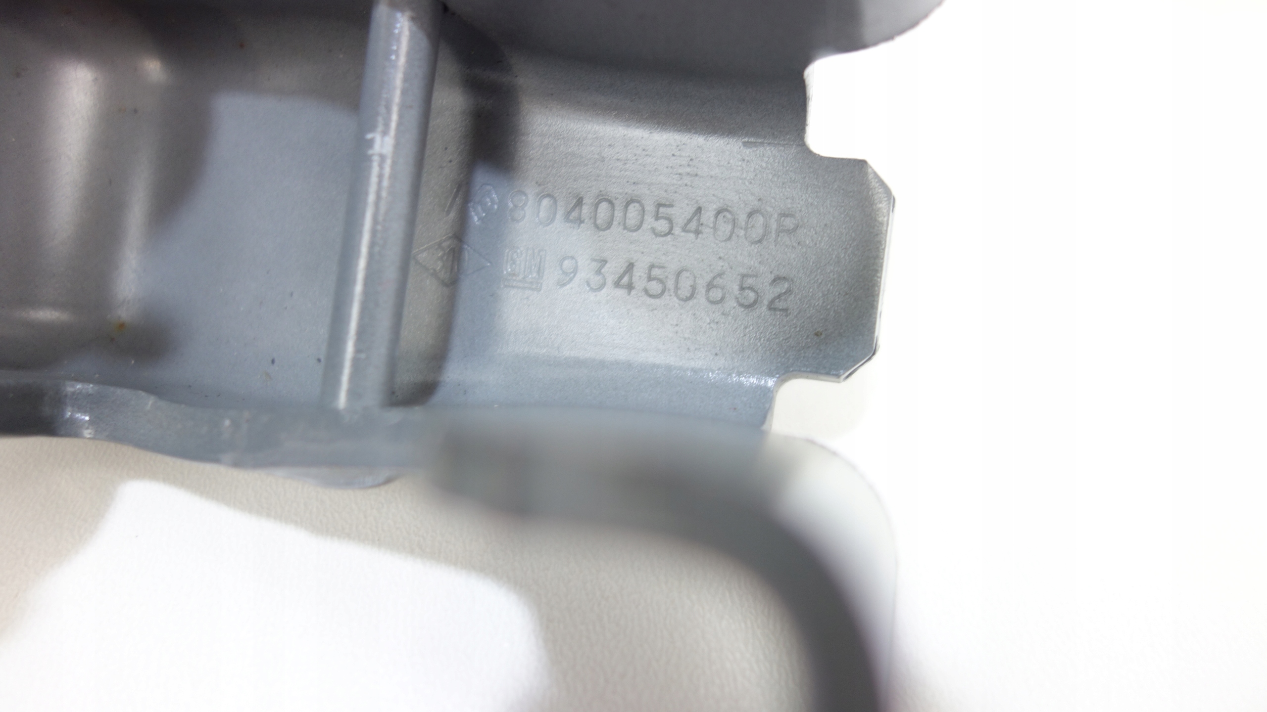 hinge door right front RENAULT TRAFIC III 14- 804005400R