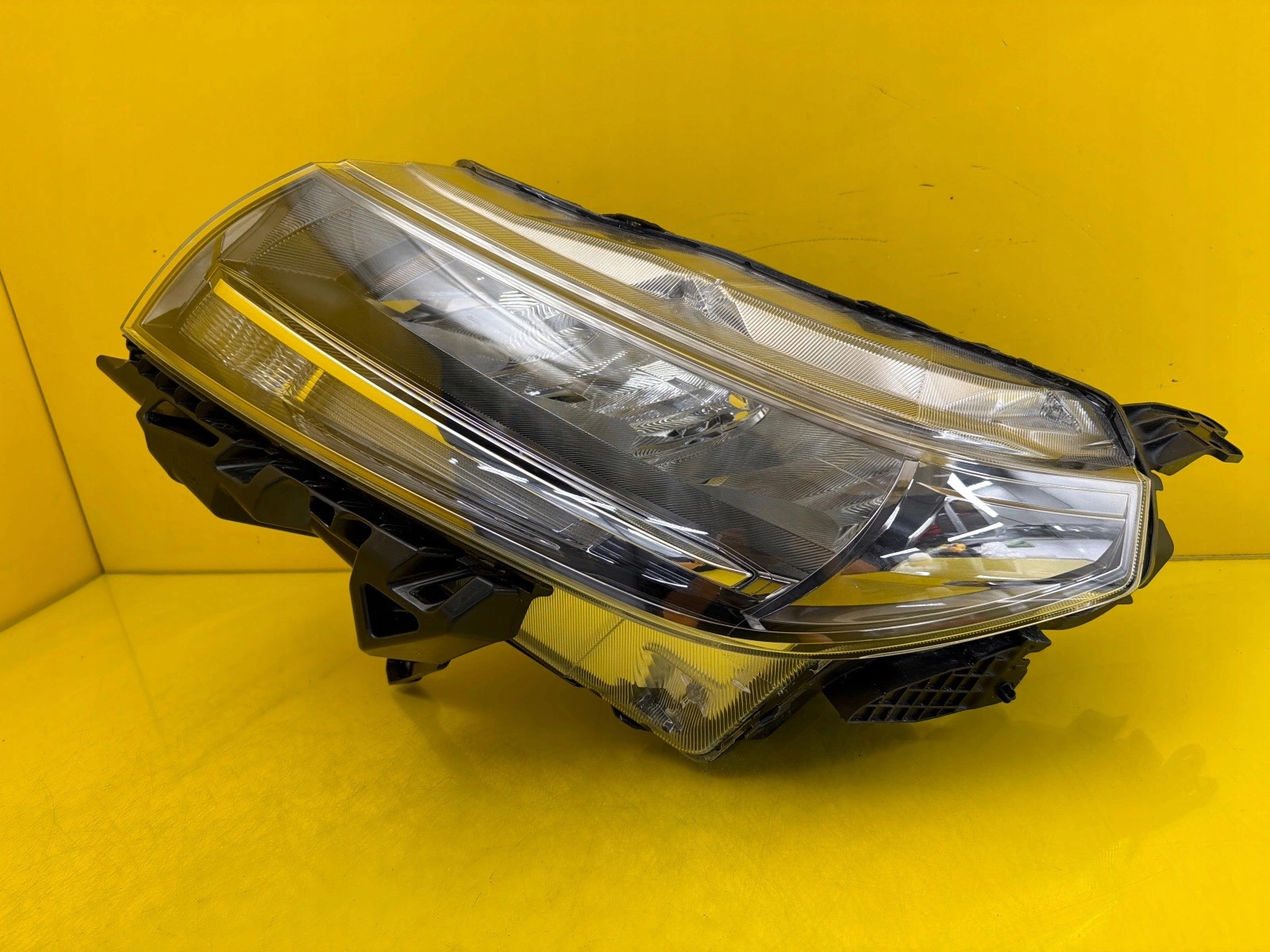 light left Suzuki Vitara 3 III Lift Full Led 100-7R016