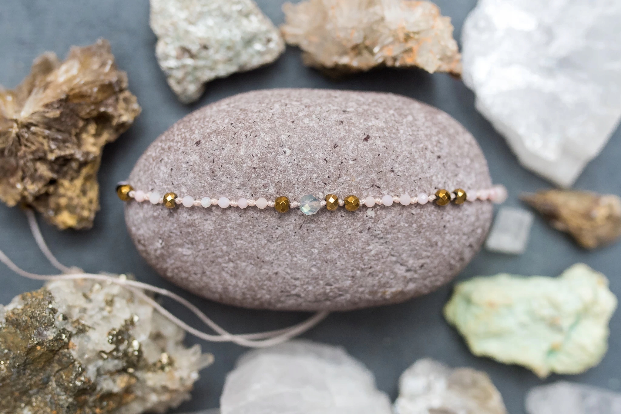 Bransoletka z Labradorytem Opalem Morganitem