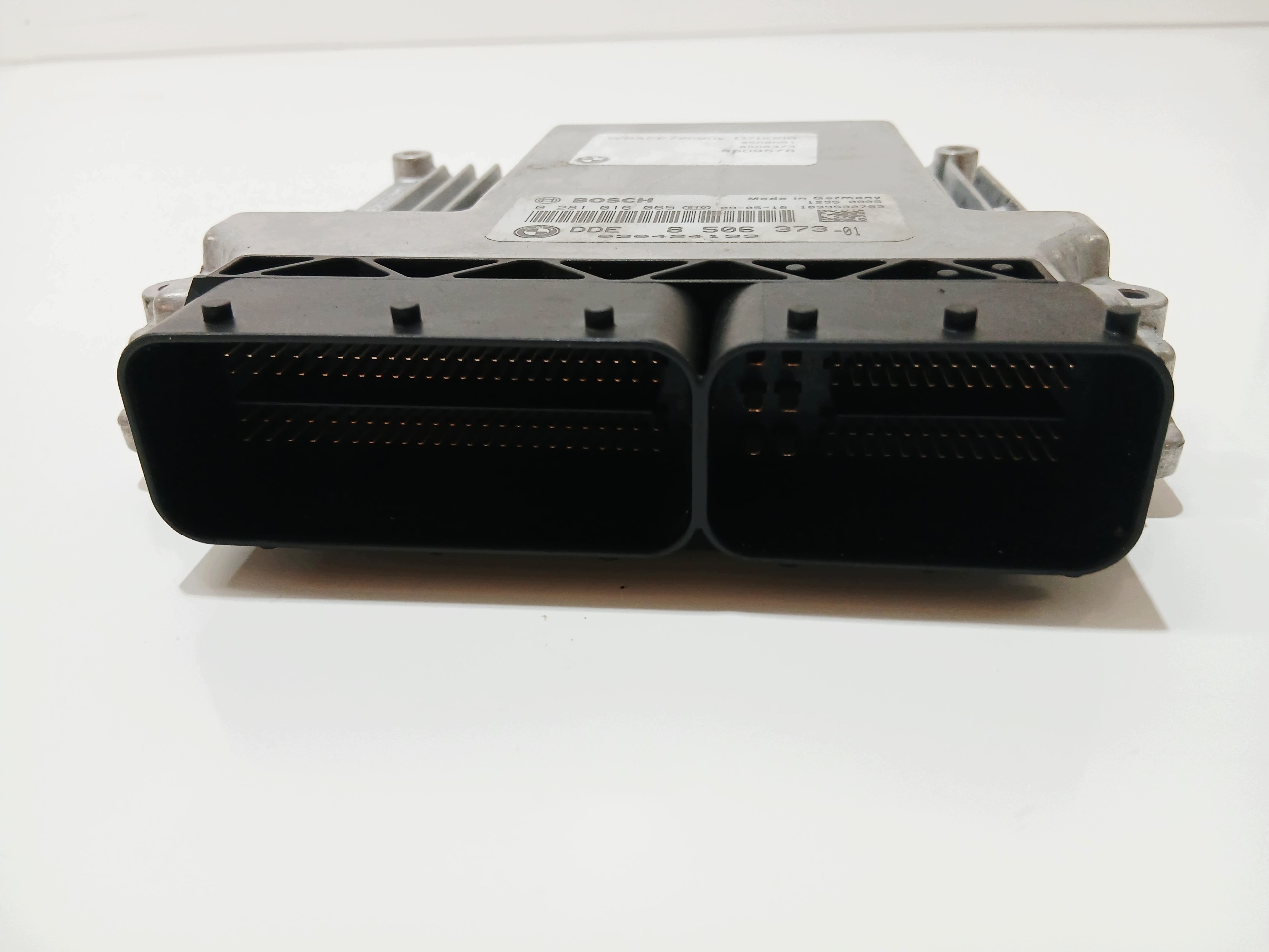 computer control unit of the engine BMW X3 E83 LCI N47 8506373