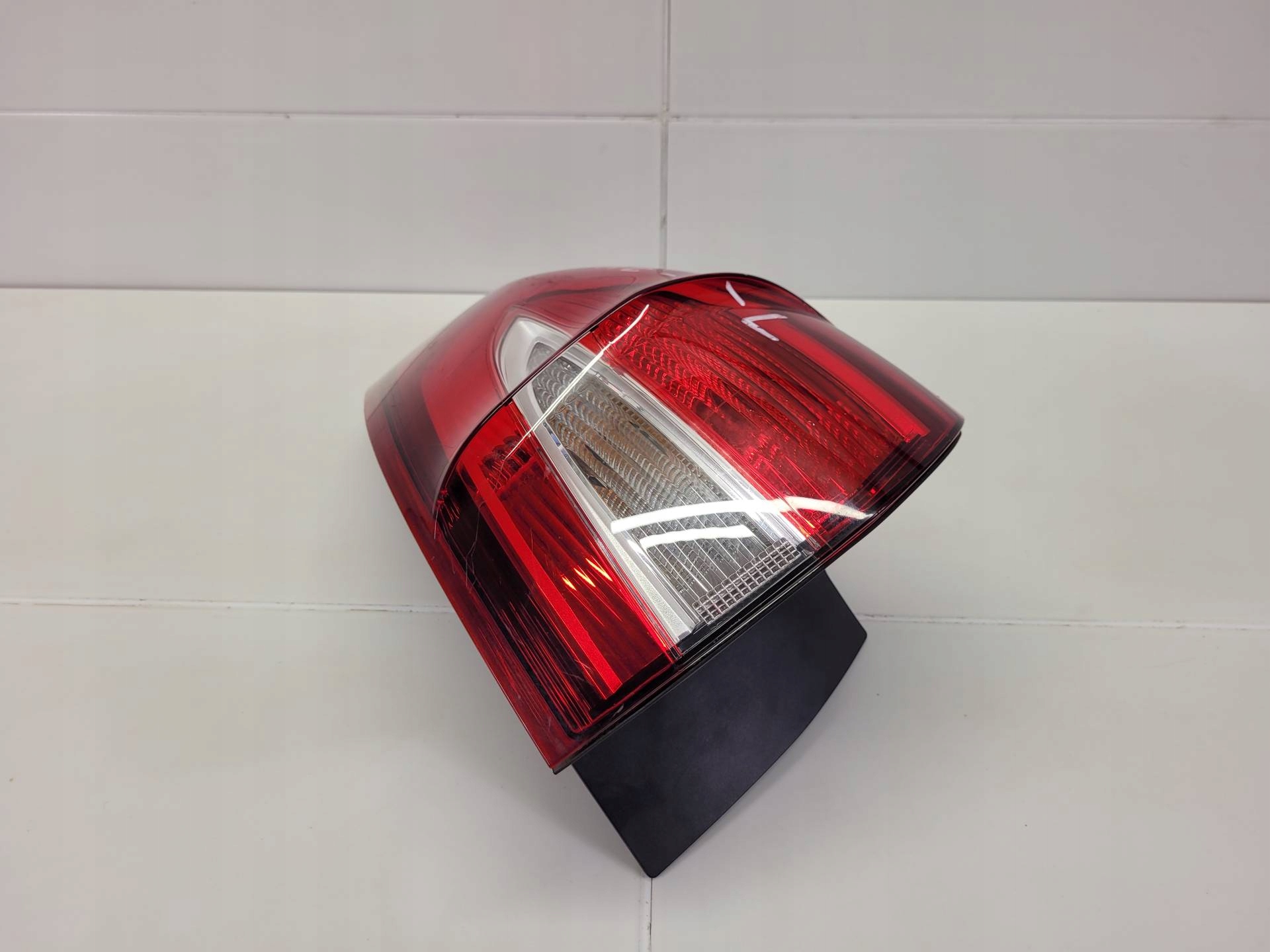 light rear left side Ford C-Max 2 2015 F1CB-13405-B