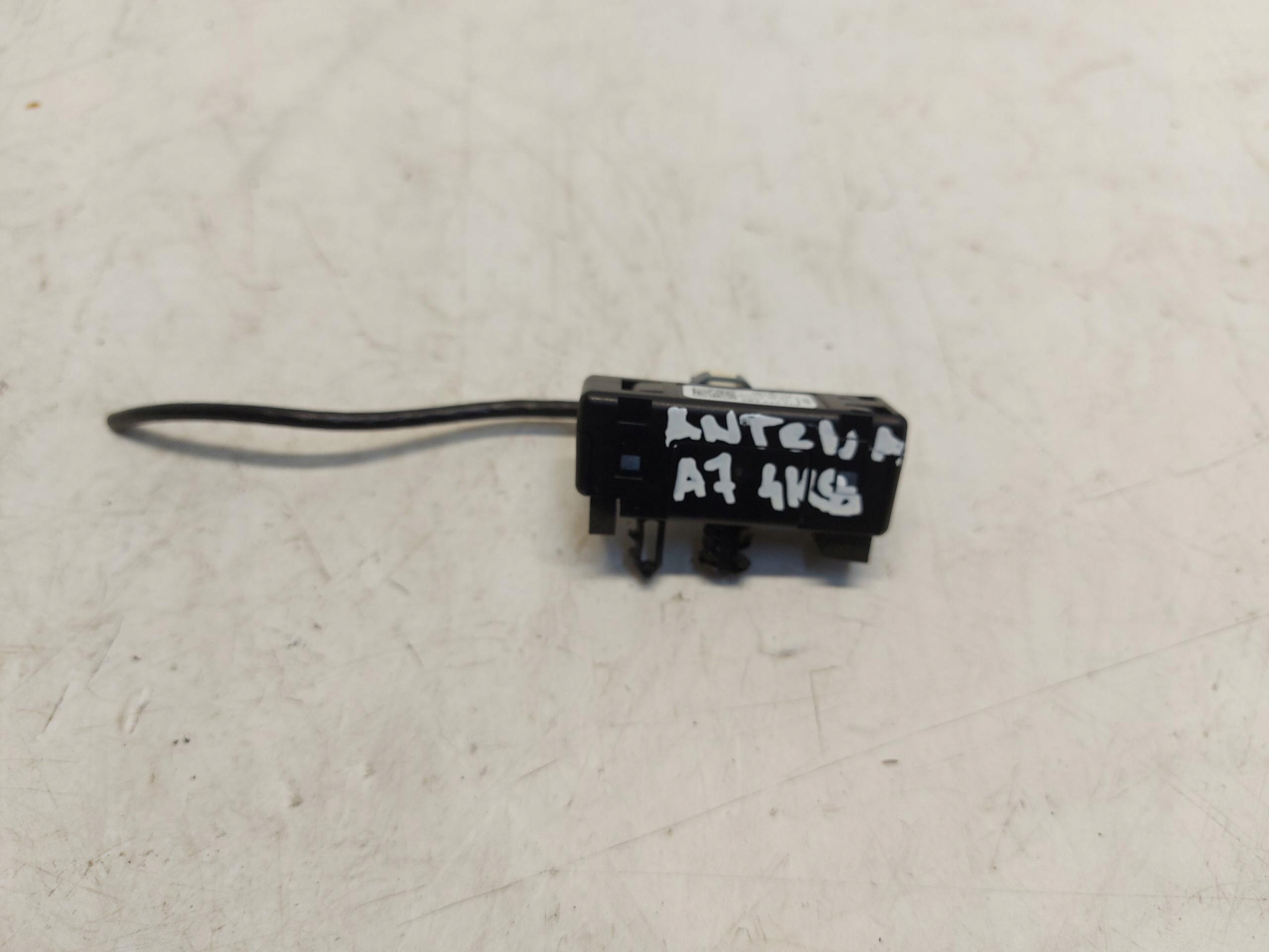 Audi A7 II 4K8 4M0 TFSI amplifier ANTENY module 5B4035510