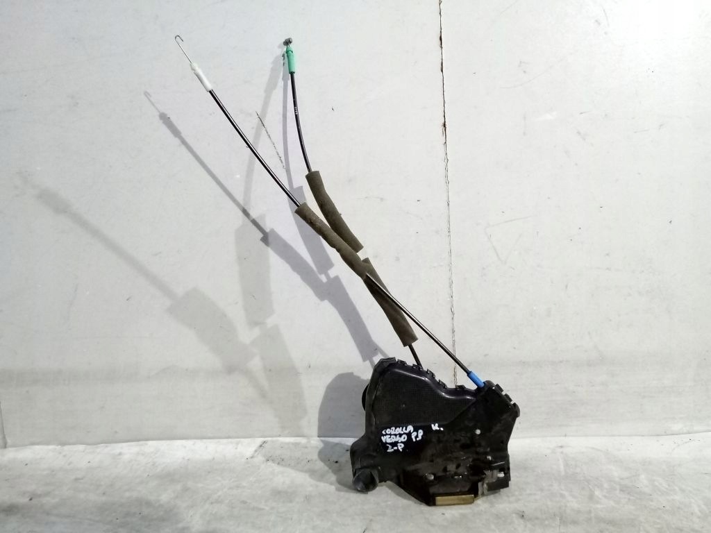 Toyota Corolla Verso II lock right front 2 PIN