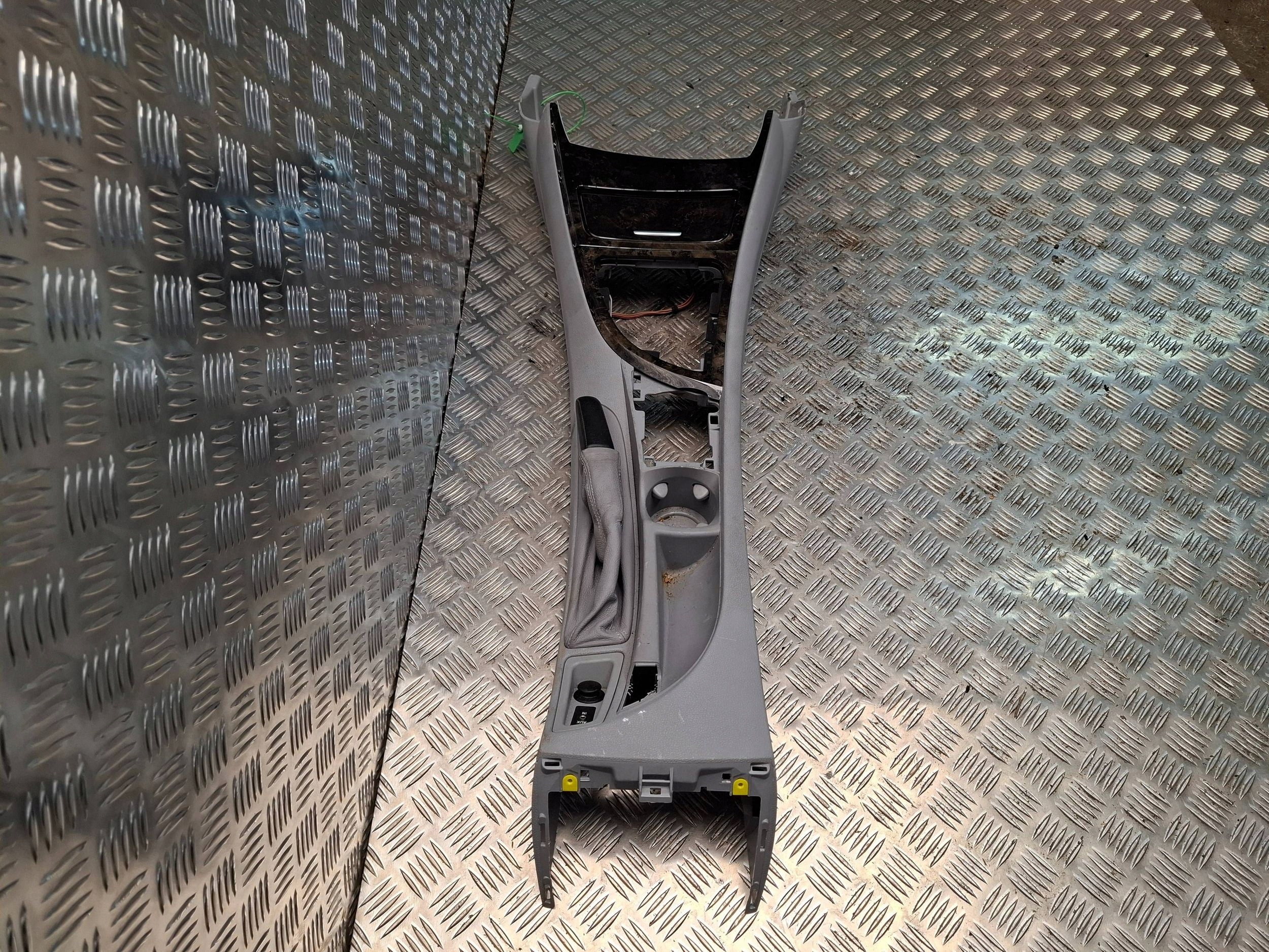 TUNEL mitte CUPHOLDER Konsole 9110405 7078571 BMW E87 E81 E82 E88
