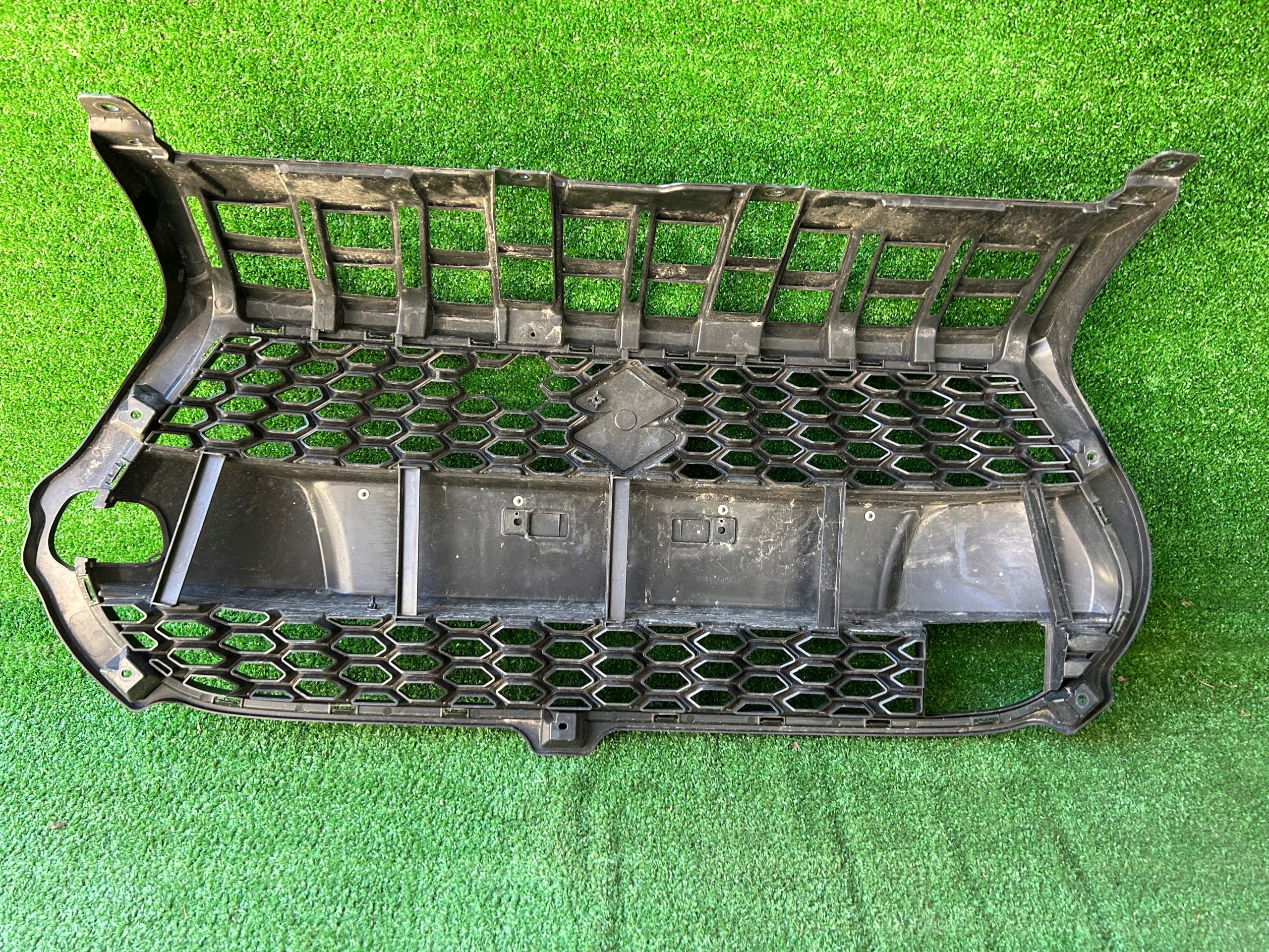 Suzuki Swift MK8 Sport grill grille front 71741-68R20