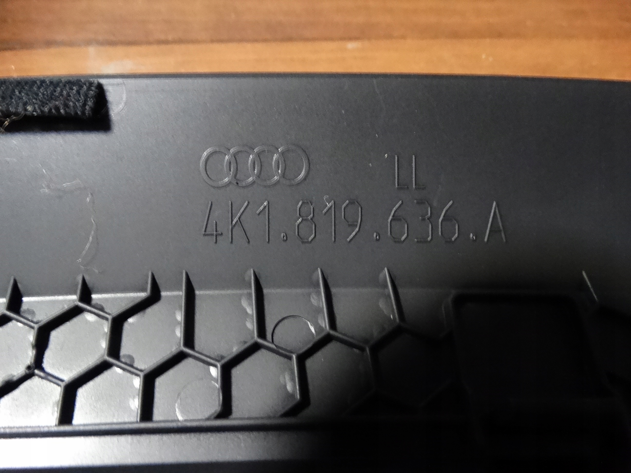 IDEALNA Châssis KRATKI Console AUDI A6 C8 A7 1