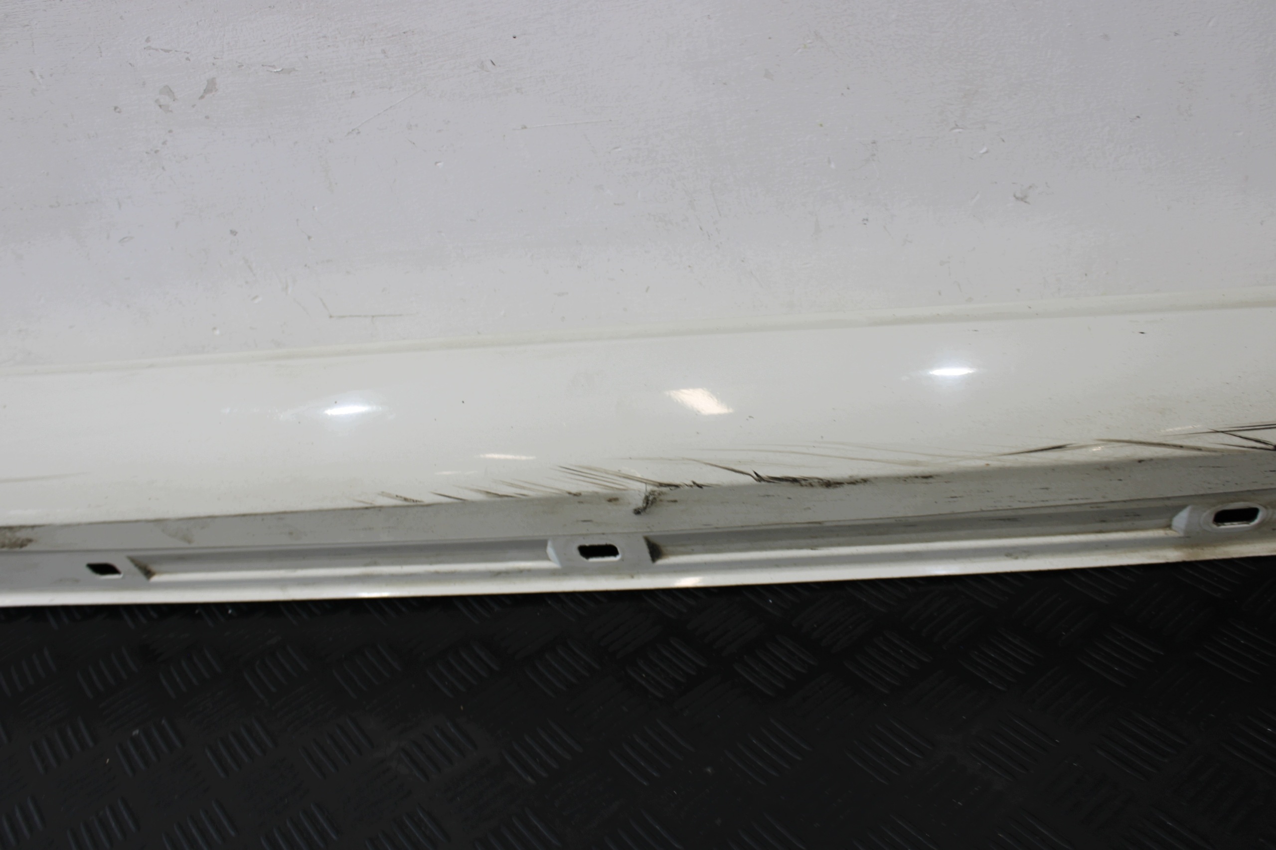 moulding cap threshold threshold right A2466901440 MERCEDES CLA W117 2,2 CDI