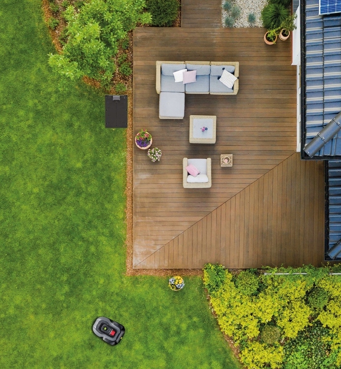 ROBOT KOSZĄCY KOSIARKA AUTOMATYCZNA RMP300 STALCO PERFECT Informacje dodatkowe czujnik deszczu czujnik uderzenia zabezpieczenie kodem PIN