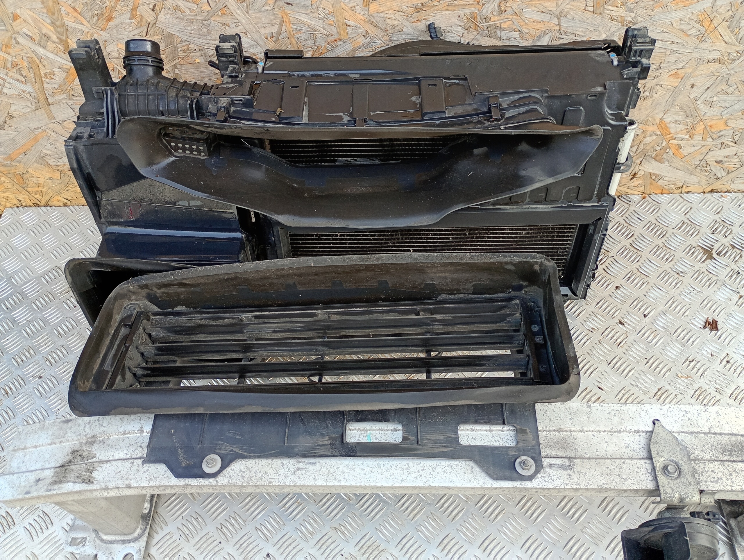 ossatura rinforzo paraurti RENAULT CLIO IV LIFT 1.5 DCI