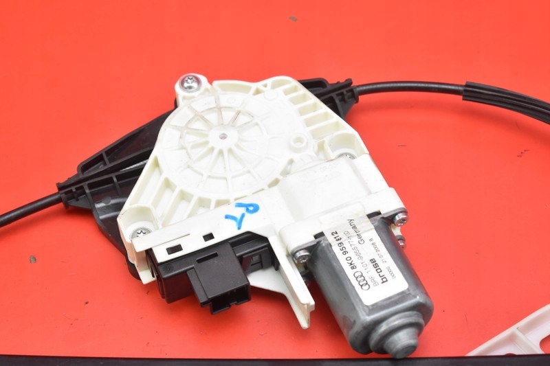 window regulator right rear part 8K0839462 AUDI A4 B8 sedan 07-11