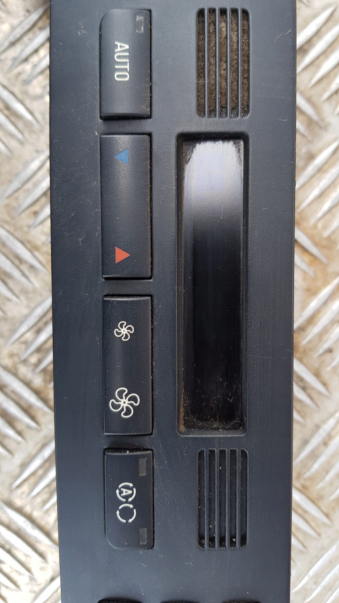 BMW E46 ovladac PANEL klimatizaci 6931601