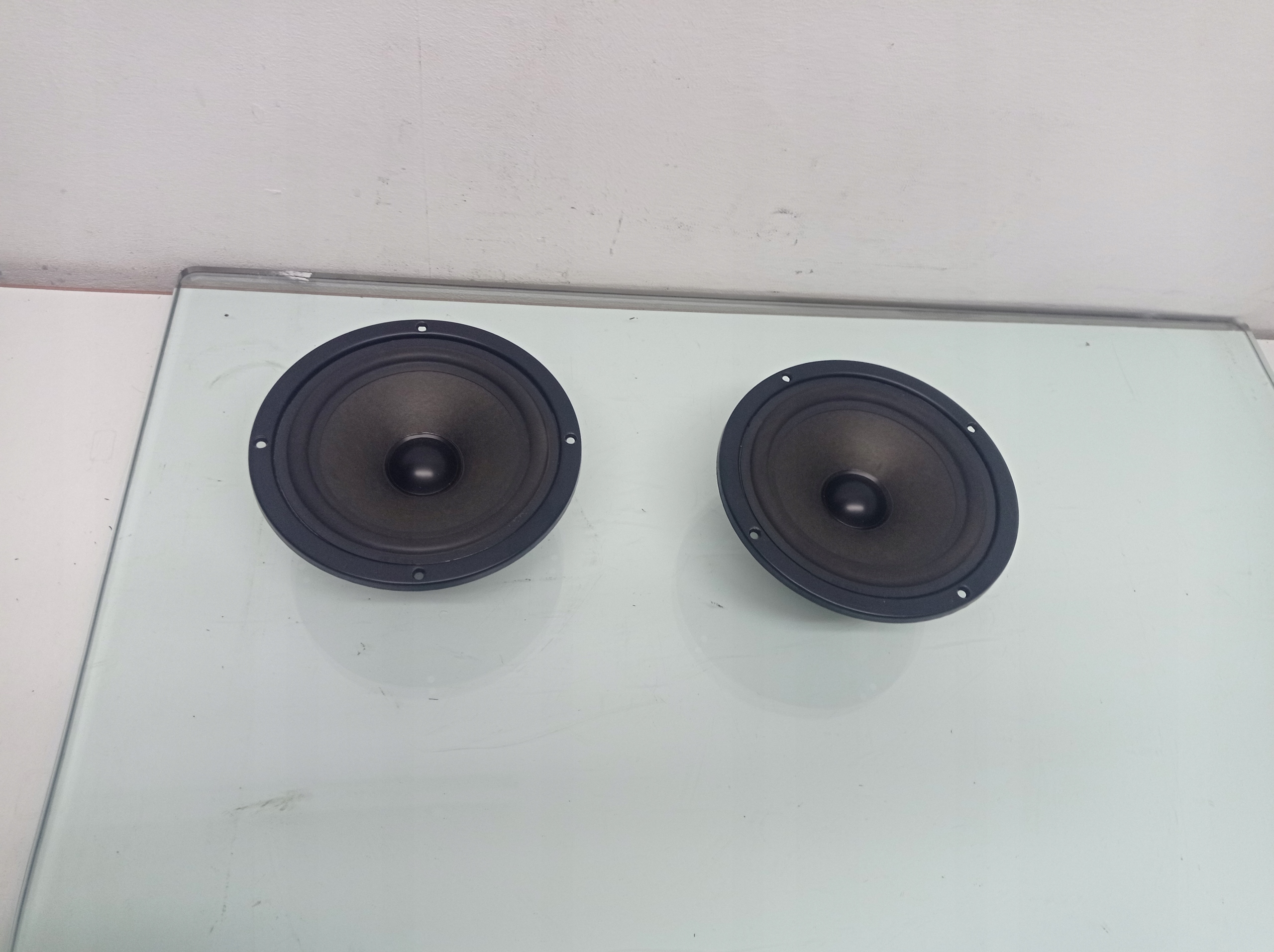 Głośniki basowe HECO