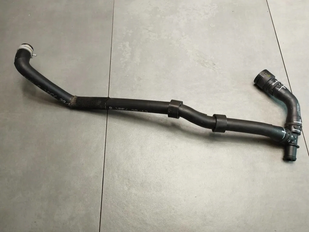 Cupra Formentor PREZWOD vode 5WA820499