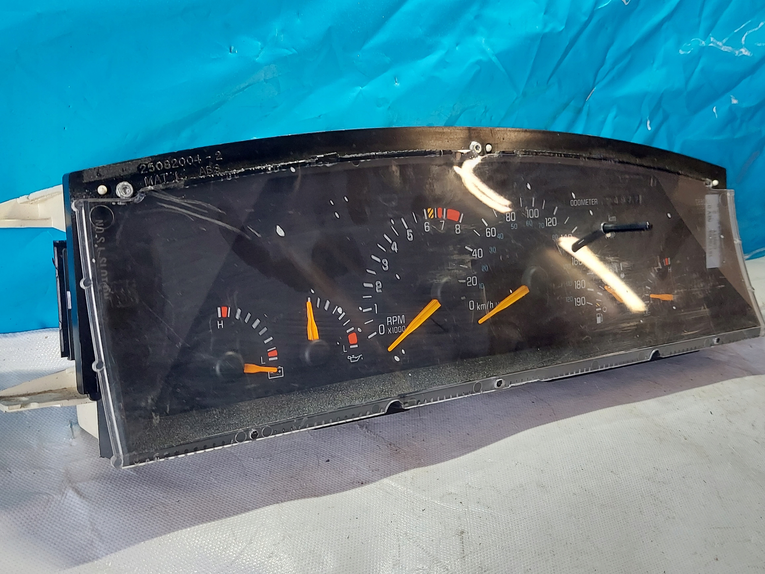 dials clock PONTIAC TRANS SPORT 2.3 B 16169979