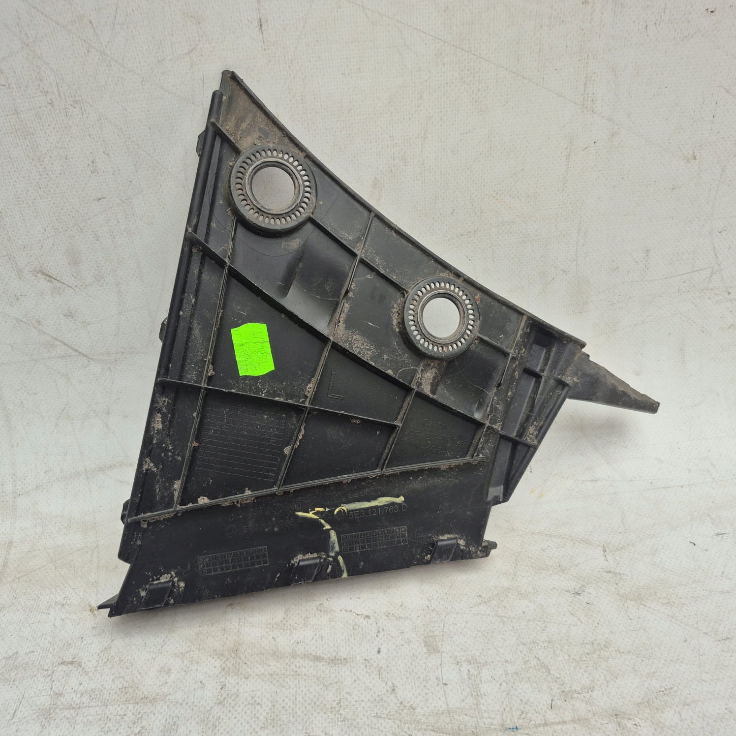 SKODA OCTAVIA 4 IV left intake air duct air line front front
