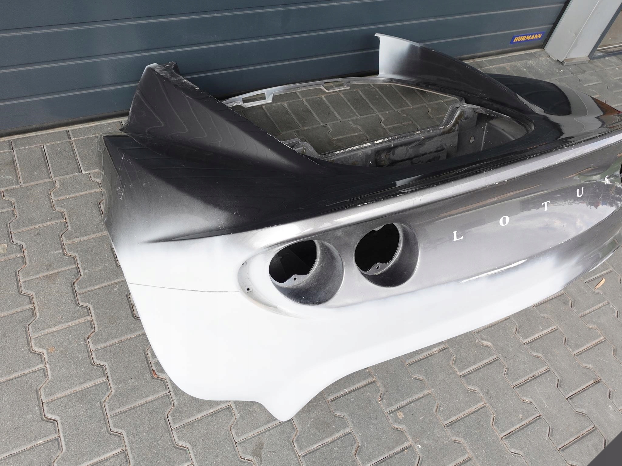 LOTUS ELISE S2 01-04 KAPOTA NÁRAZNÍK FRONTCLAM