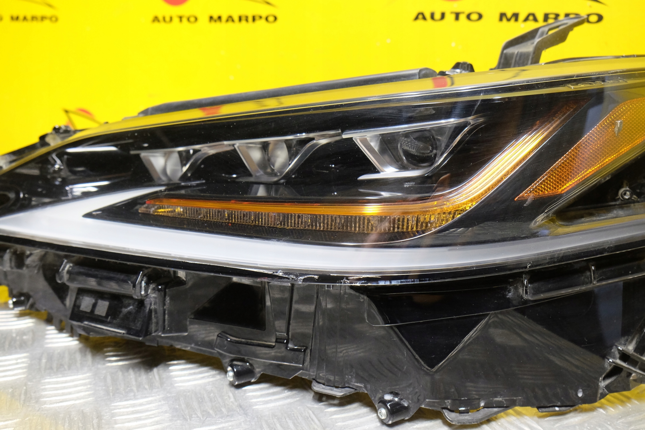 LEXUS ES ES350 ES300H 18- REFLEKTOR LAMPA LED USA Strona zabudowy lewa