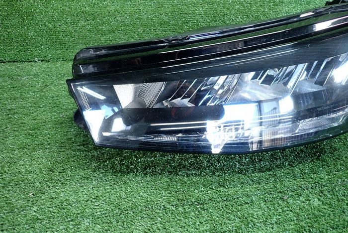 SKODA FAVIA IV CRYSTAL LED 19- reflektor left light left