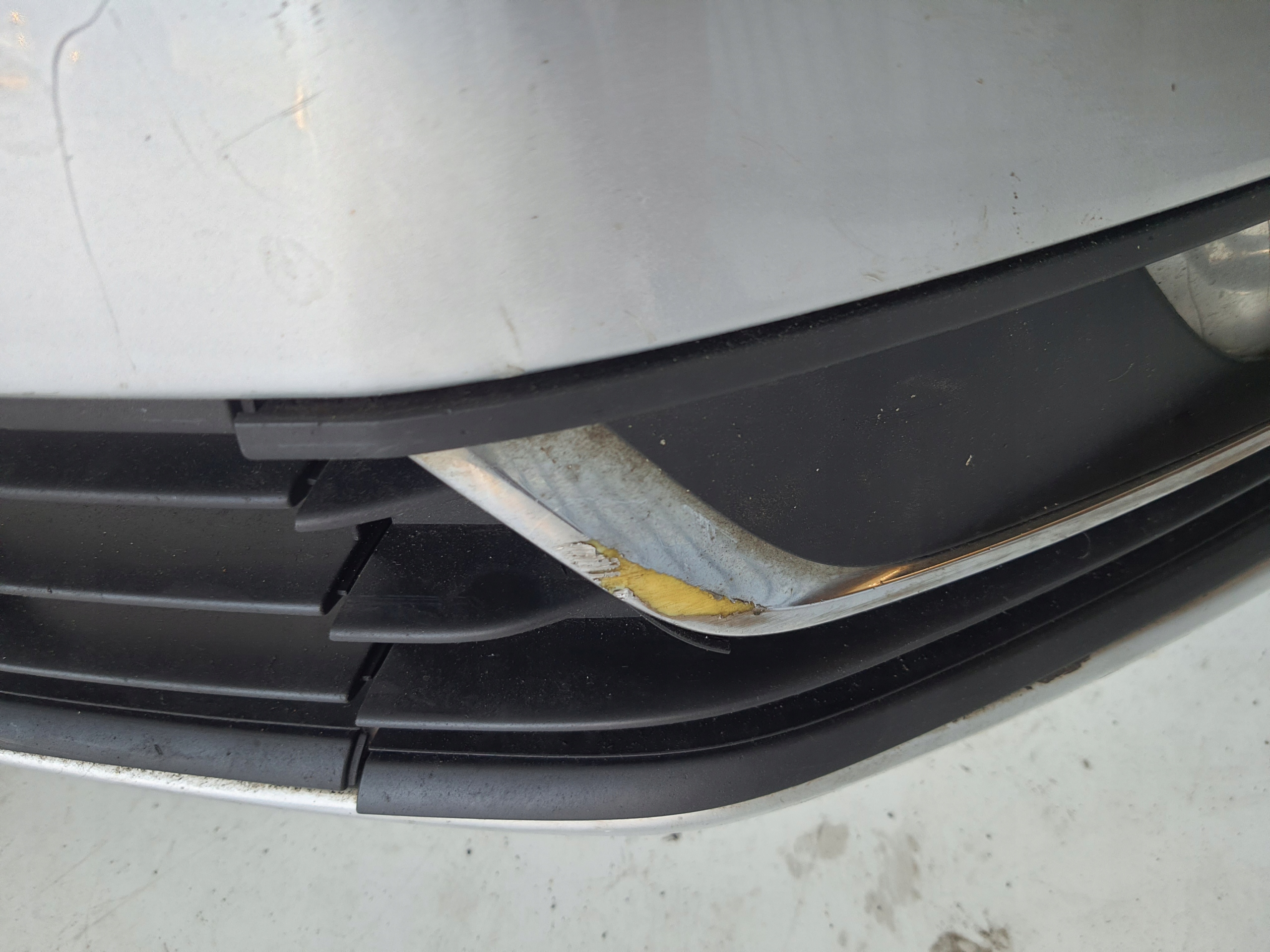 VOLKSWAGEN PASSAT B7 10-14 bumper