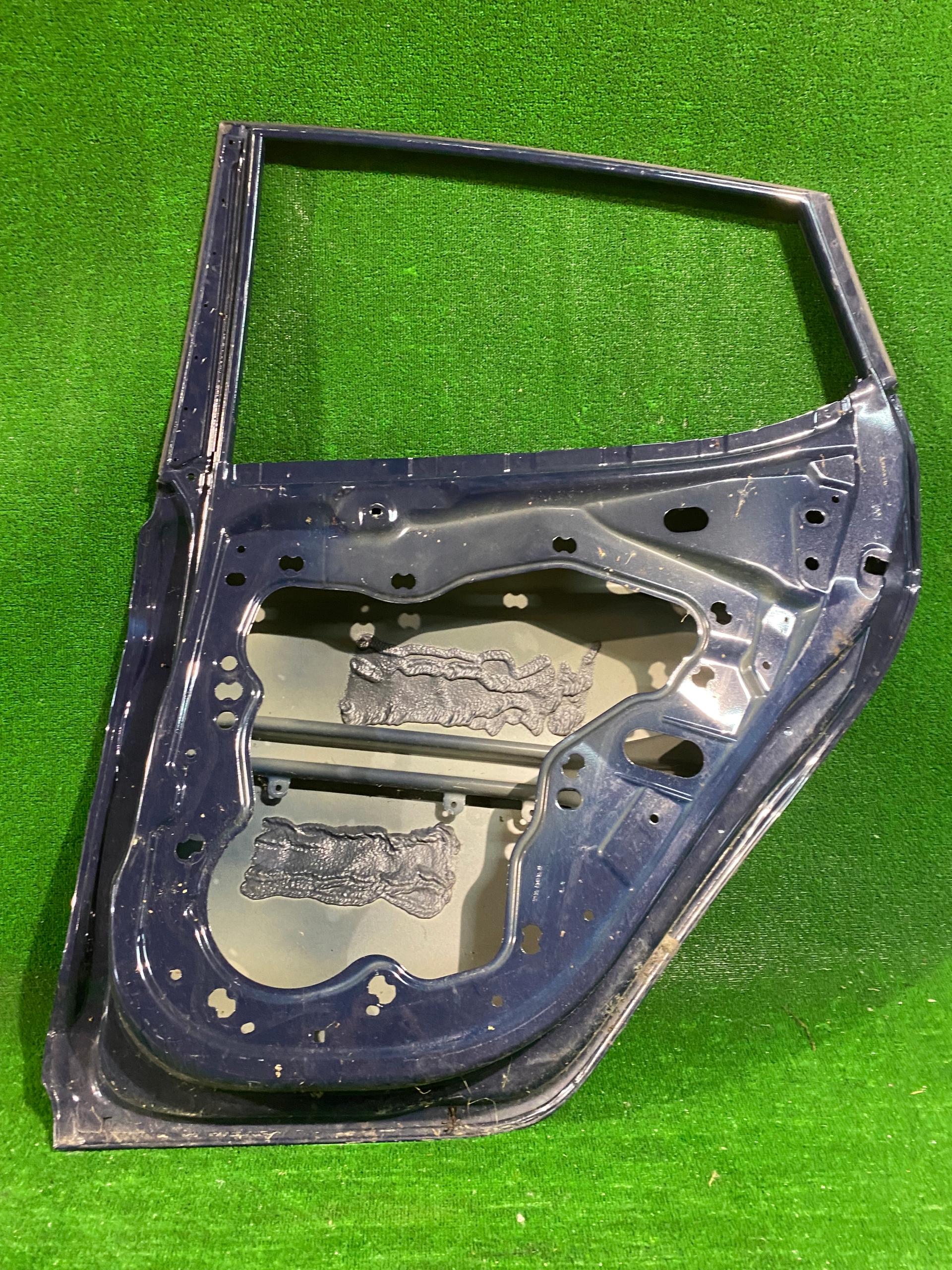 door right rear. FORD FIESTA MK8 NR.1671