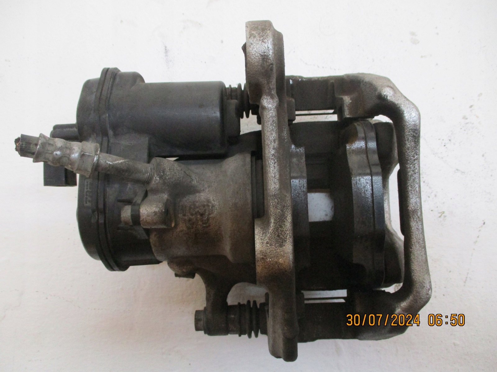 caliper calipers BMW X6 G06 right left rear