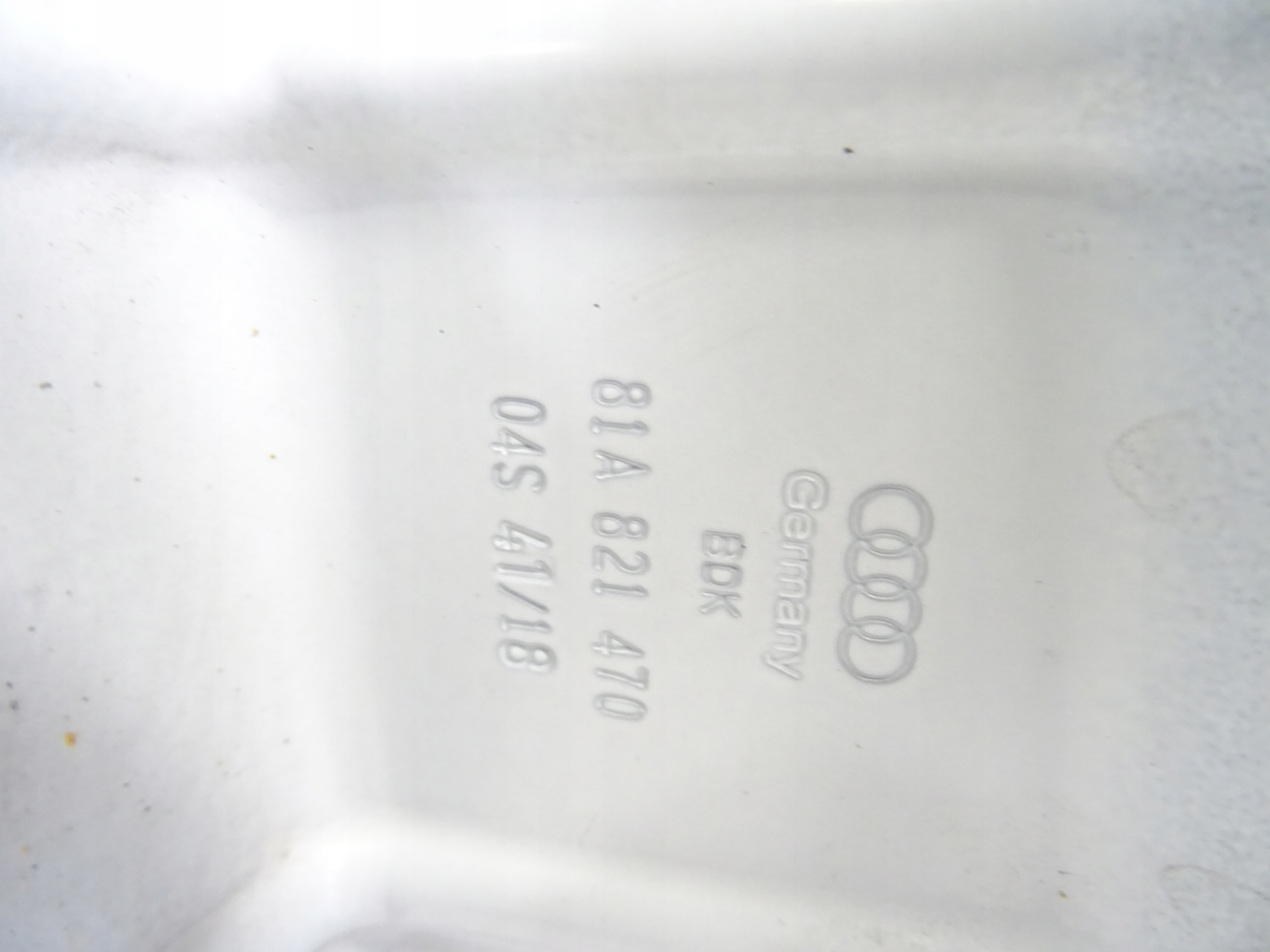 AUDI Q2 81A pravý blatník předek přední
