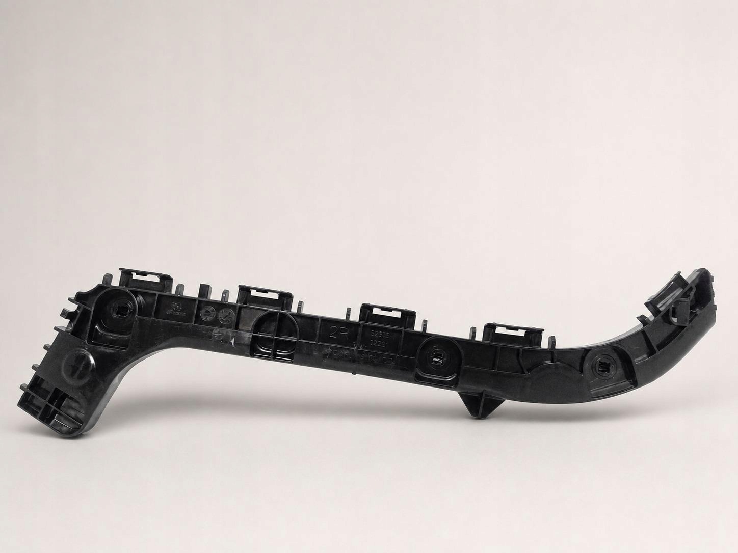 TOYOTA COROLLA E21 E210 XII KOMBI 18- support holder W bumper rear part right