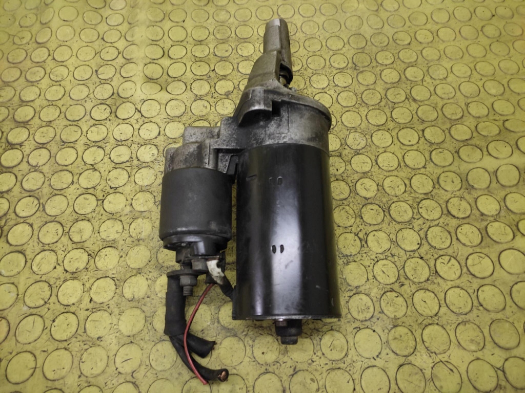 AUDI A6 C5 2.5 TDI starter 0001109021
