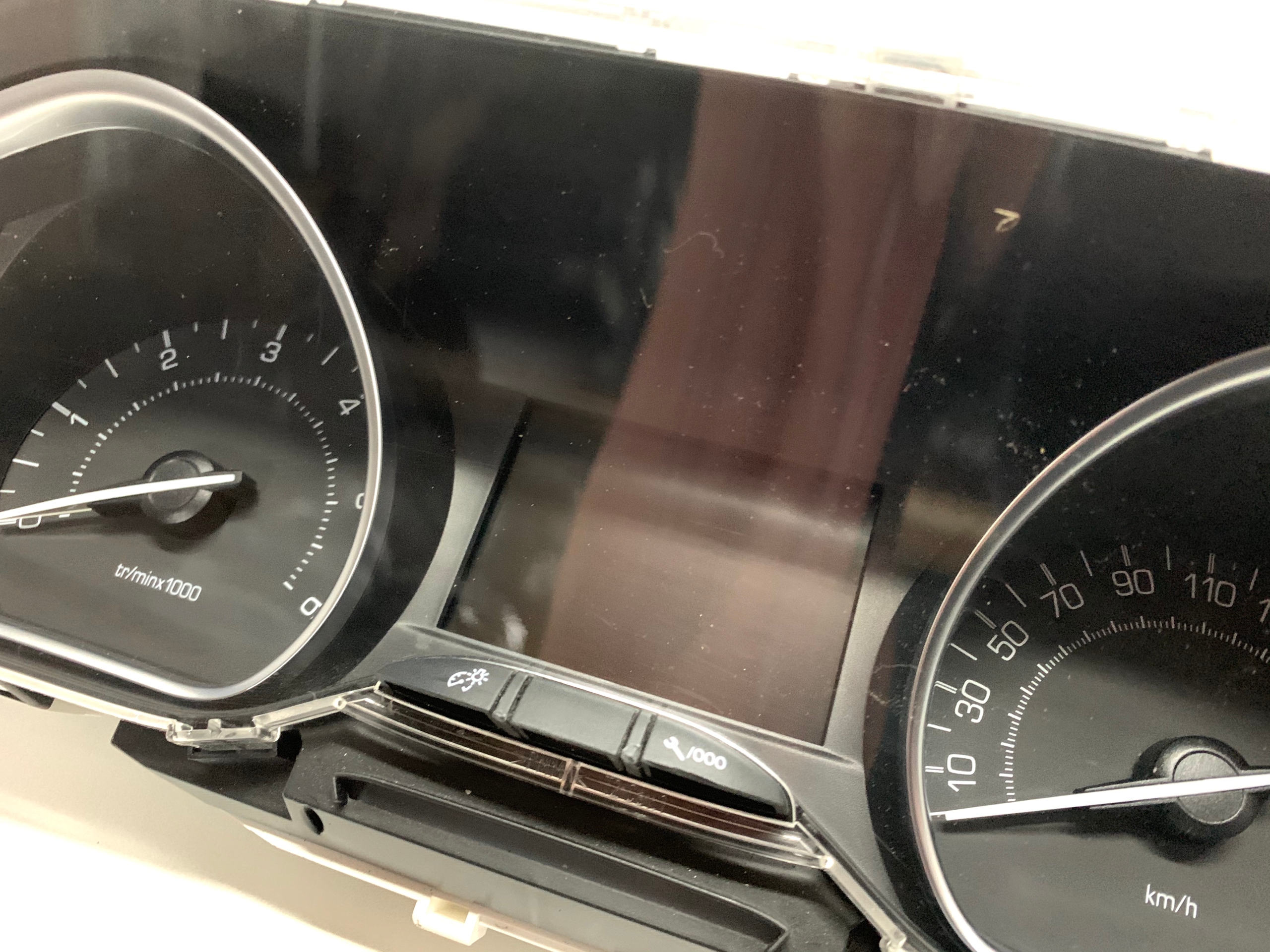 dials predkosciomierz 77.041 Peugeot 208 1.6 HDI
