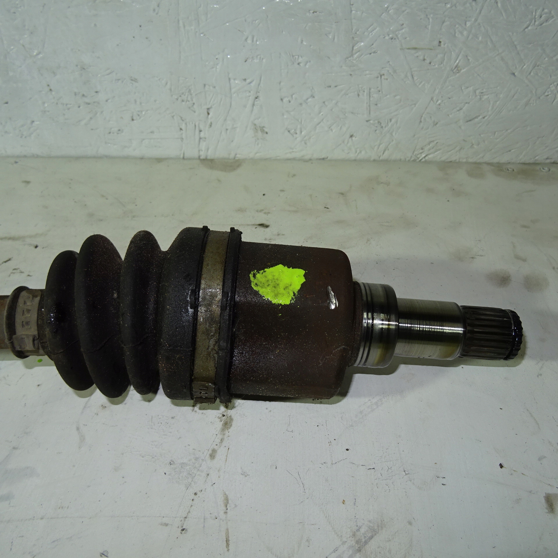 FORD FIESTA MK7 semi-axis left front 8V51-3B437-AAA