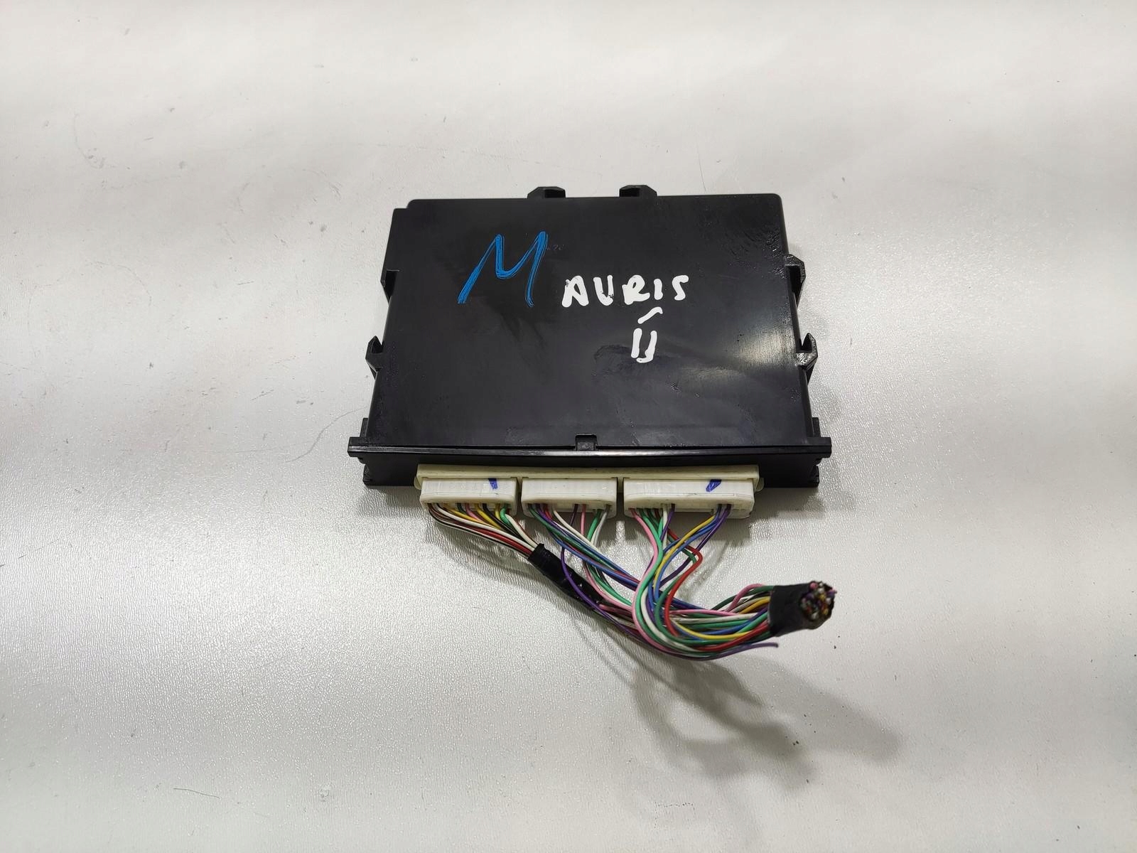 module control unit KEYLESS TOYOTA AURIS II E18 2012-2015 89990-02180