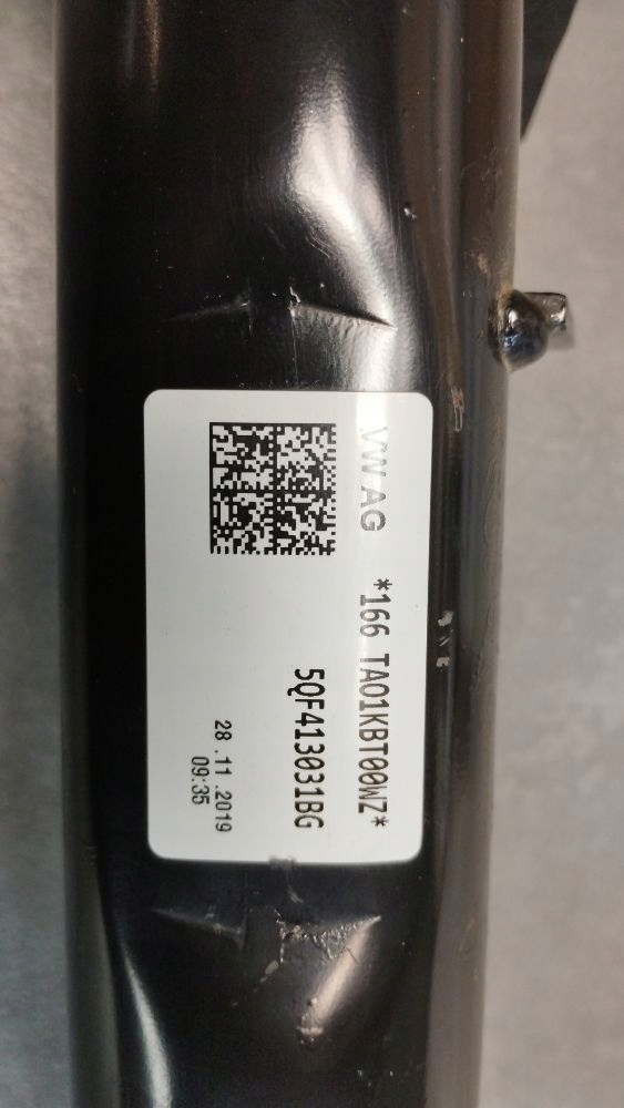 Audi Q3 F3 83a shock absorber front front 5QF413031BG