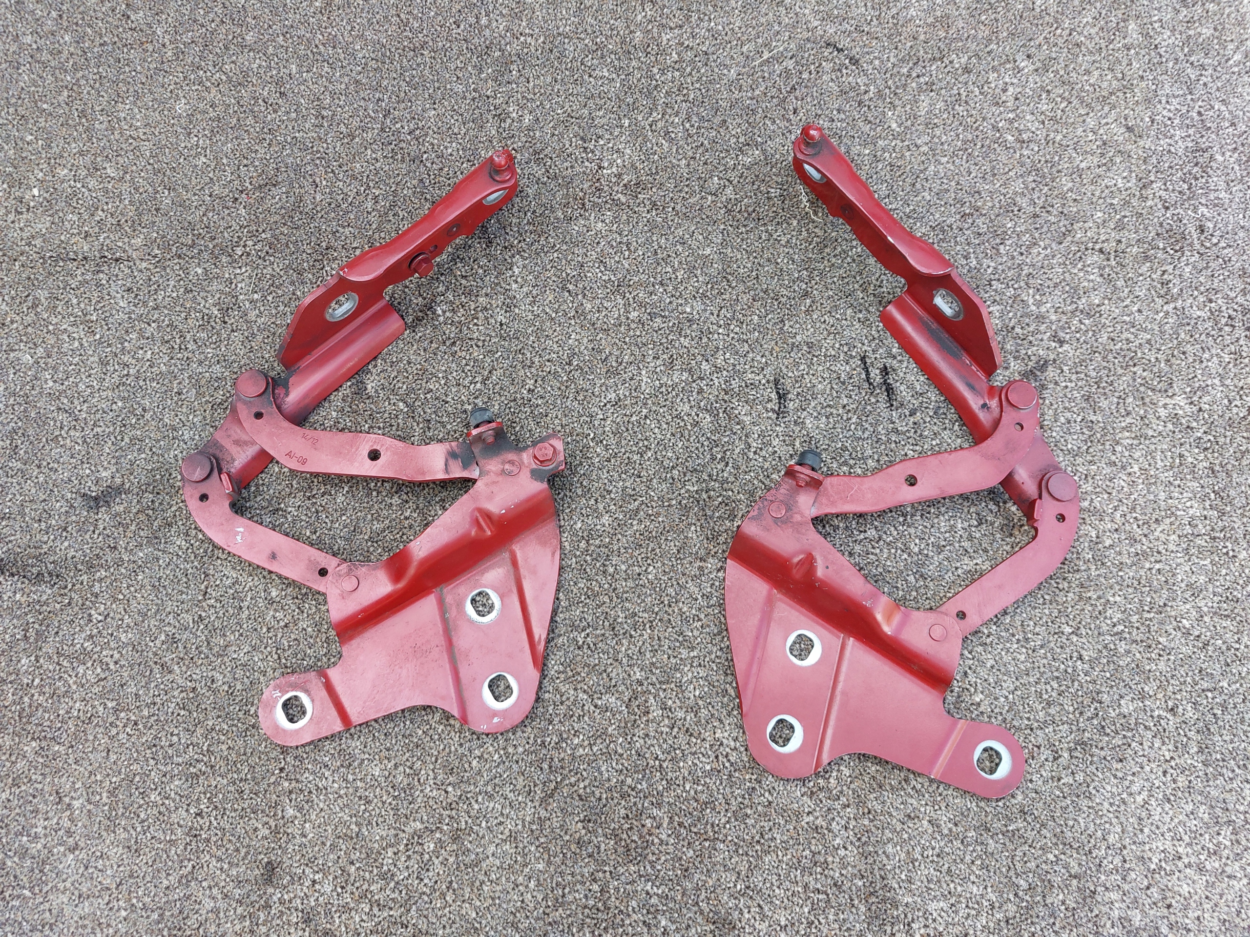bonnet hinges left right BMW X1 E84 A82