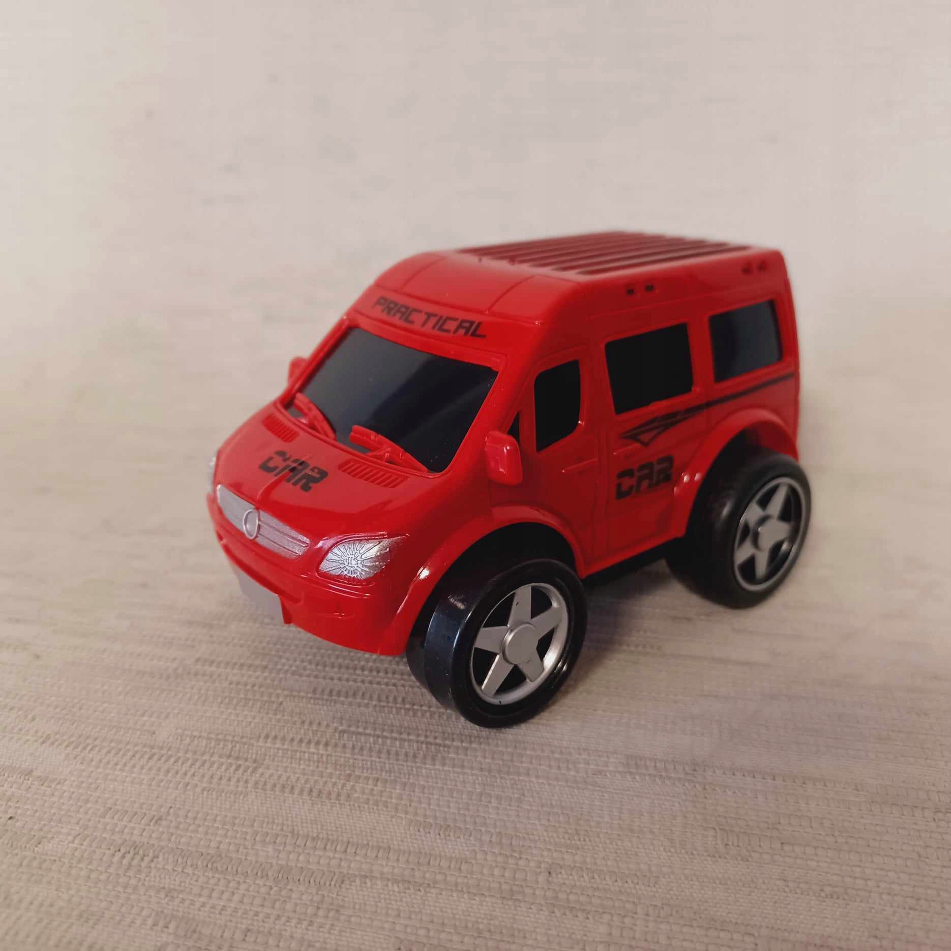 Zestaw aut Karetka Straż Policja Samolot szt 4 Efekty brak