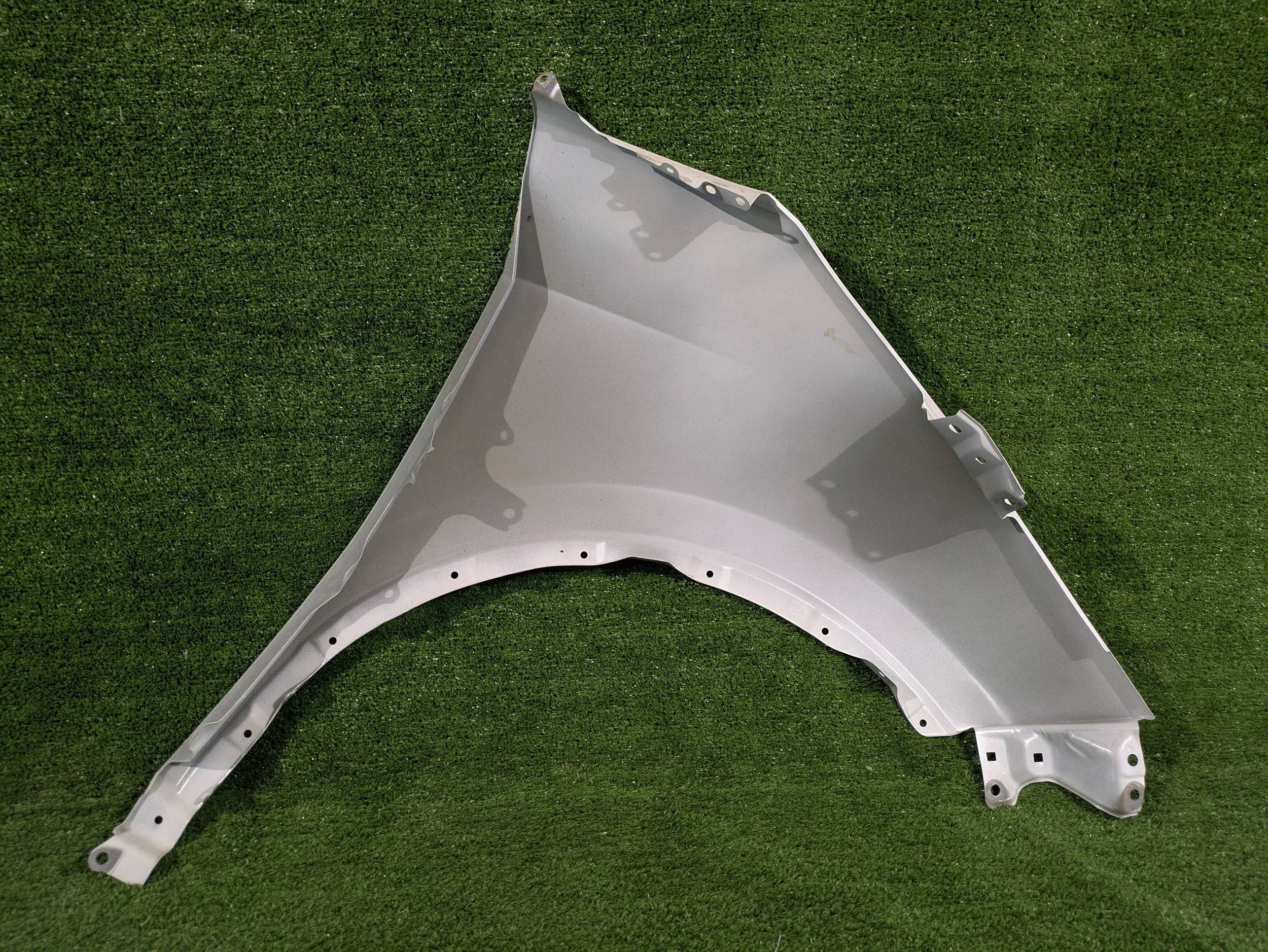fender front left front TOYOTA C-HR II NR.B648