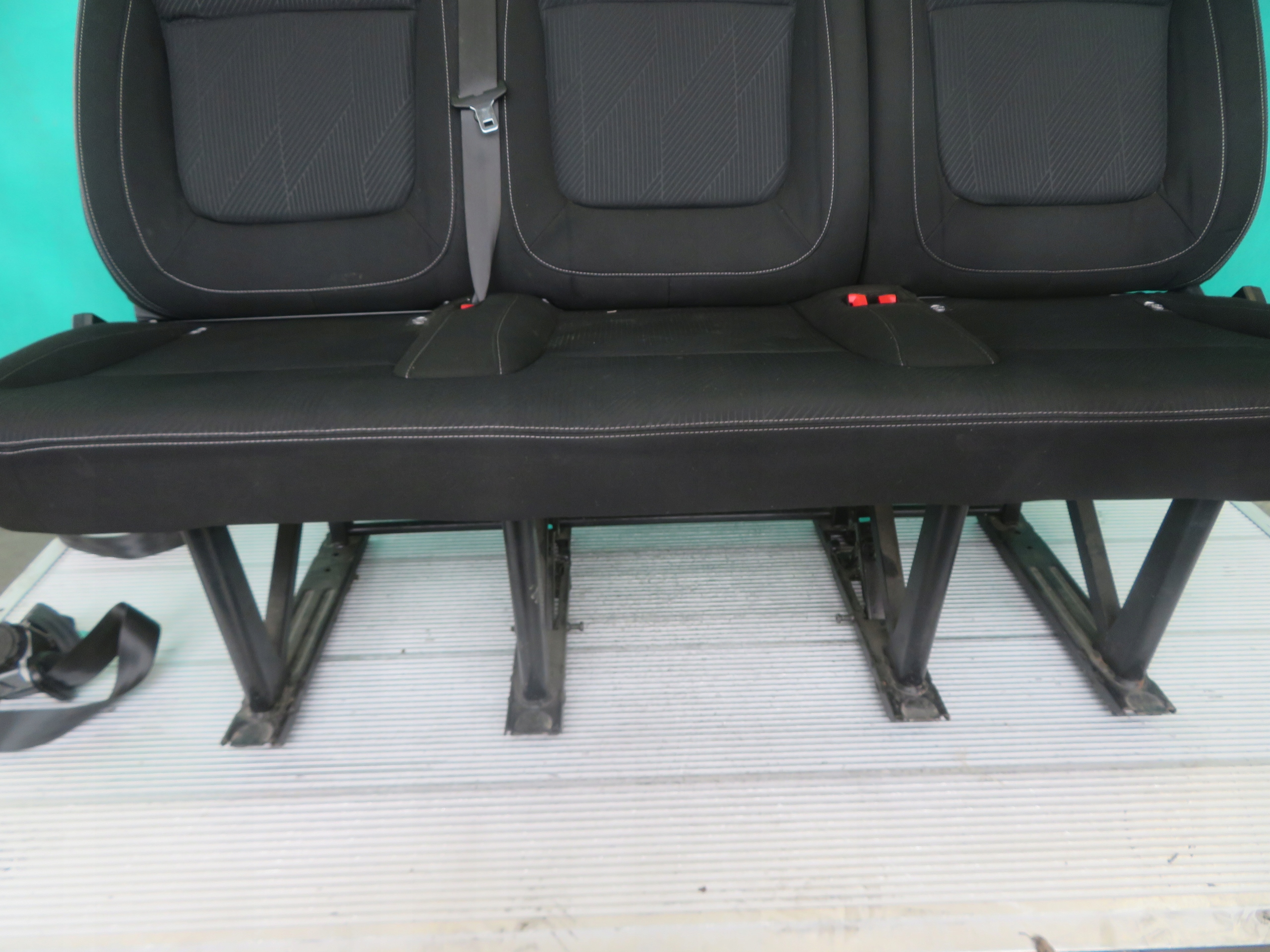 Sitze heck PIERWSZY RZAD RENAULT TRAFIC 19R