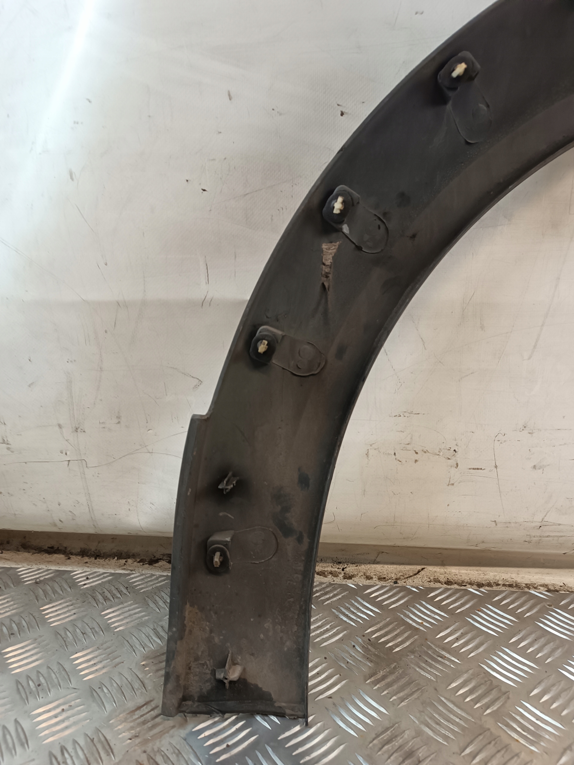 lista sárvédöt hátso far bal FORD TRANSIT CONNECT MK1