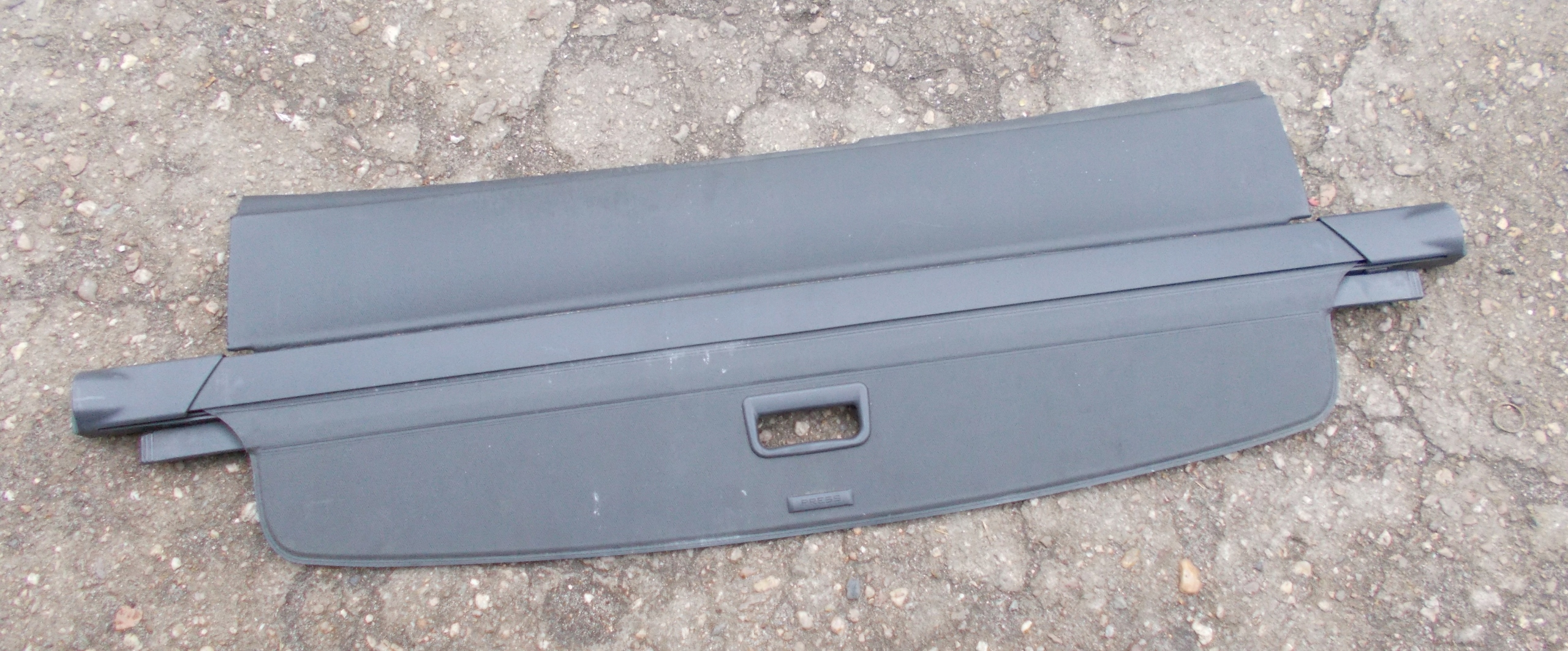 SKODA OCTAVIA II KOMBI 06R blinds boot 1Z9867871E