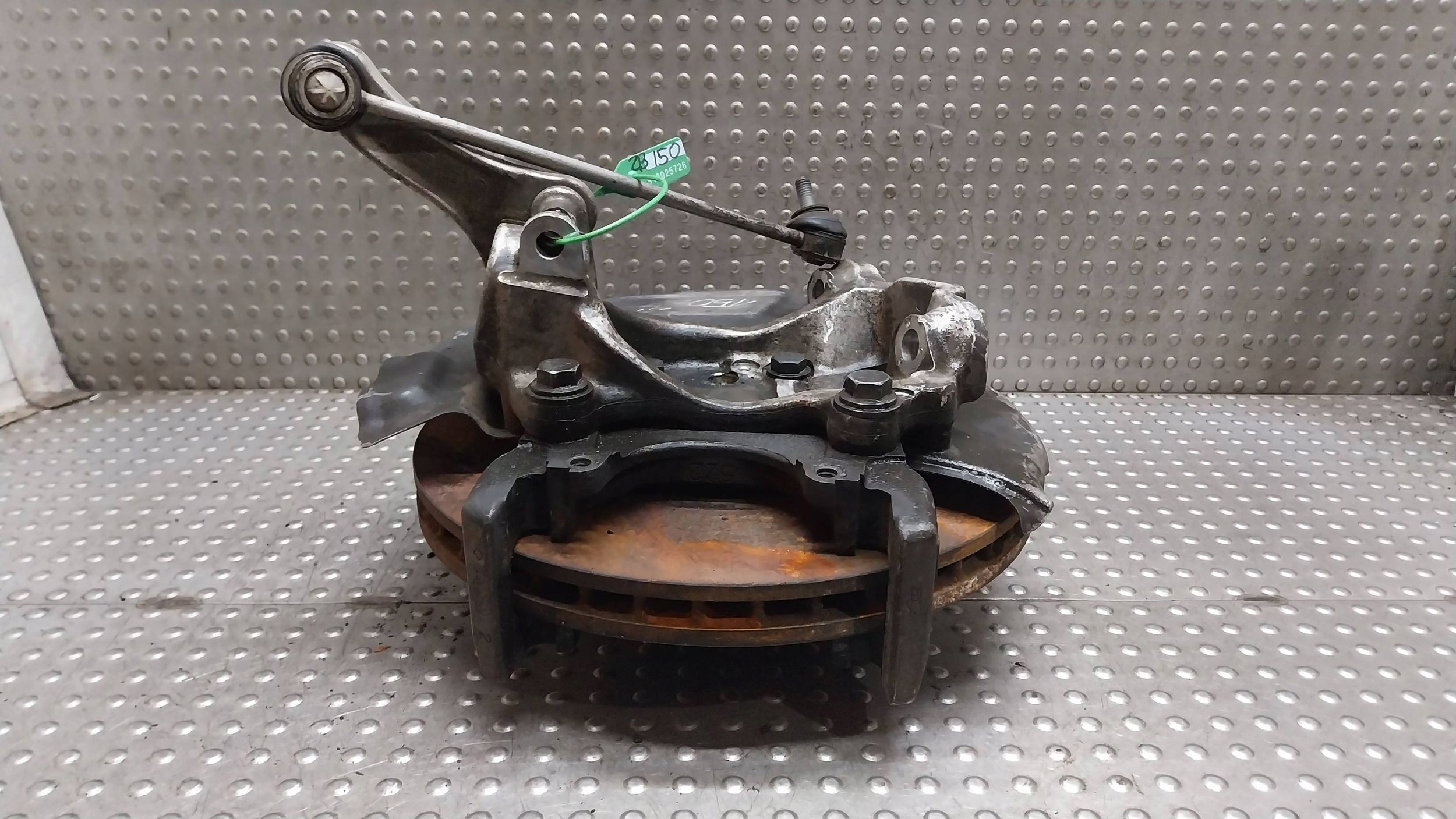 otoč čapu ľavý predok 6760953 BMW E60 E61