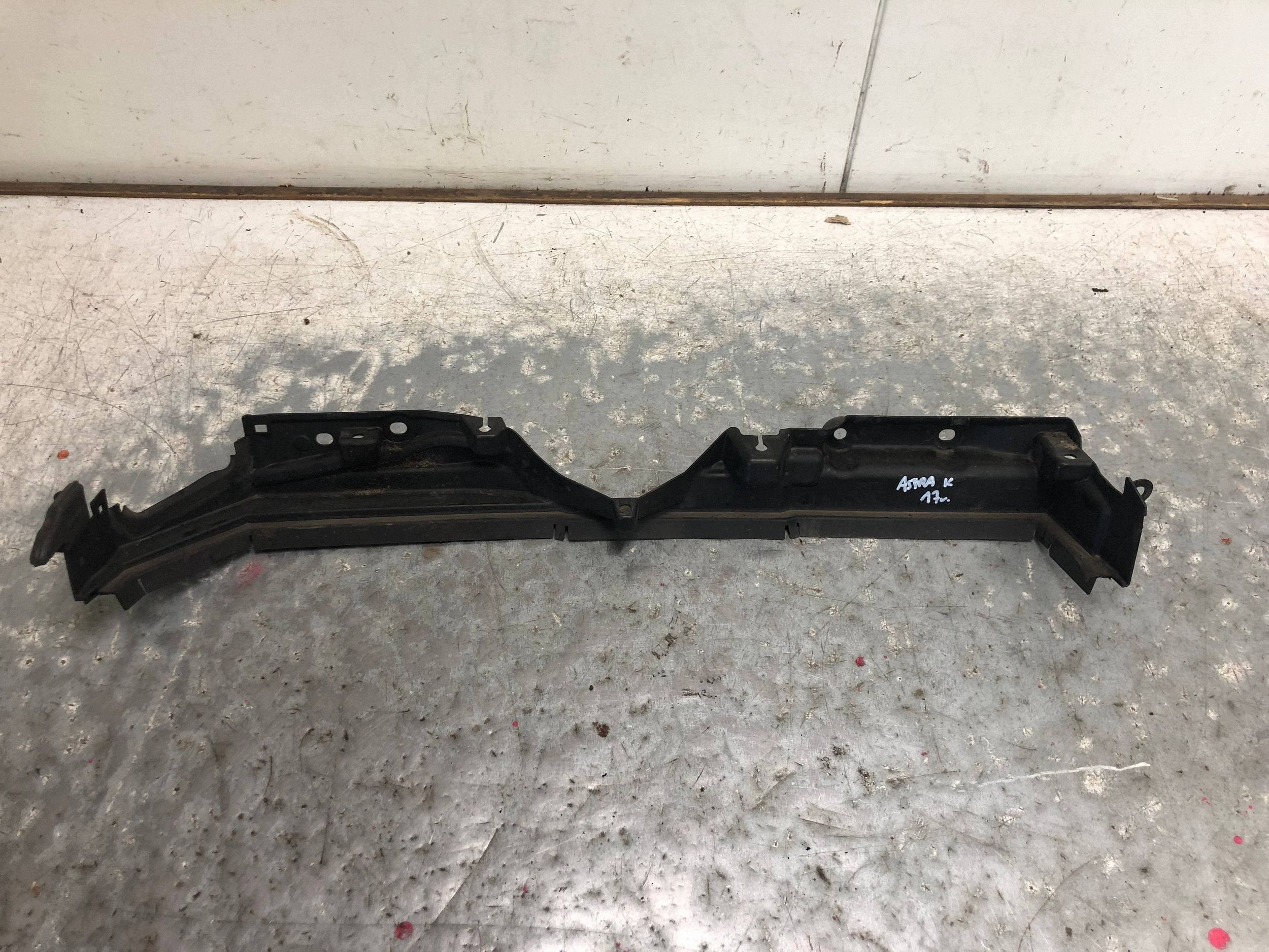 přívod vzduchovod OPEL ASTRA K KOMBI 13487731