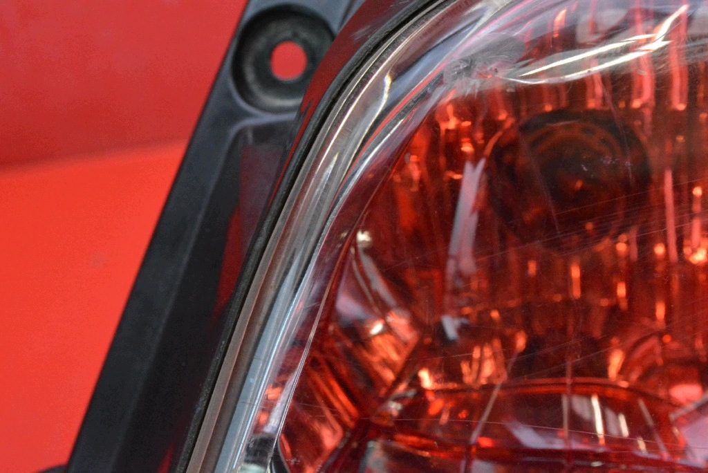 light right rear part rear MITSUBISHI OUTLANDER 1 and 01-08