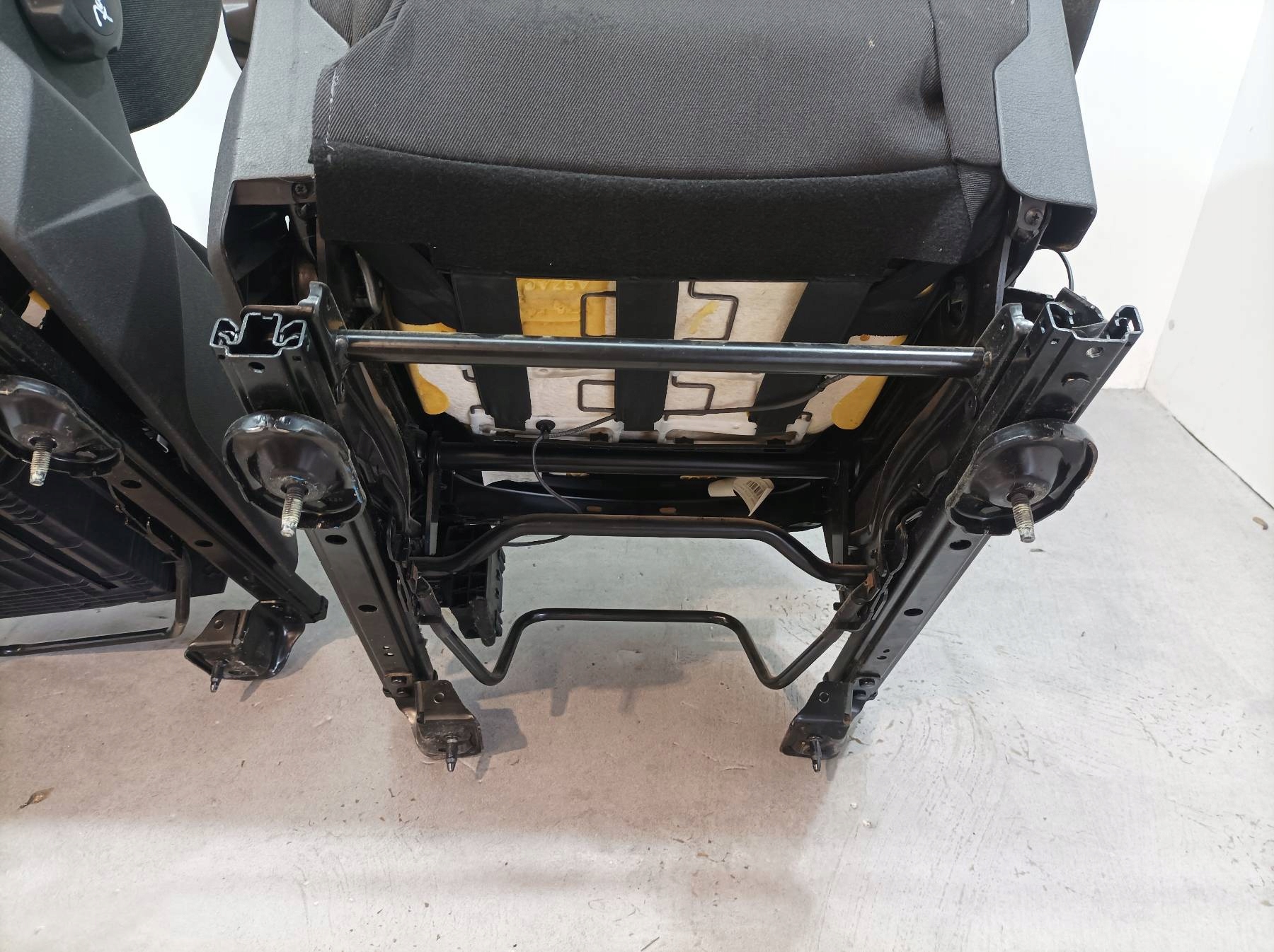 seats left right front KOMPLET Ford Transit Courier and (2014- )