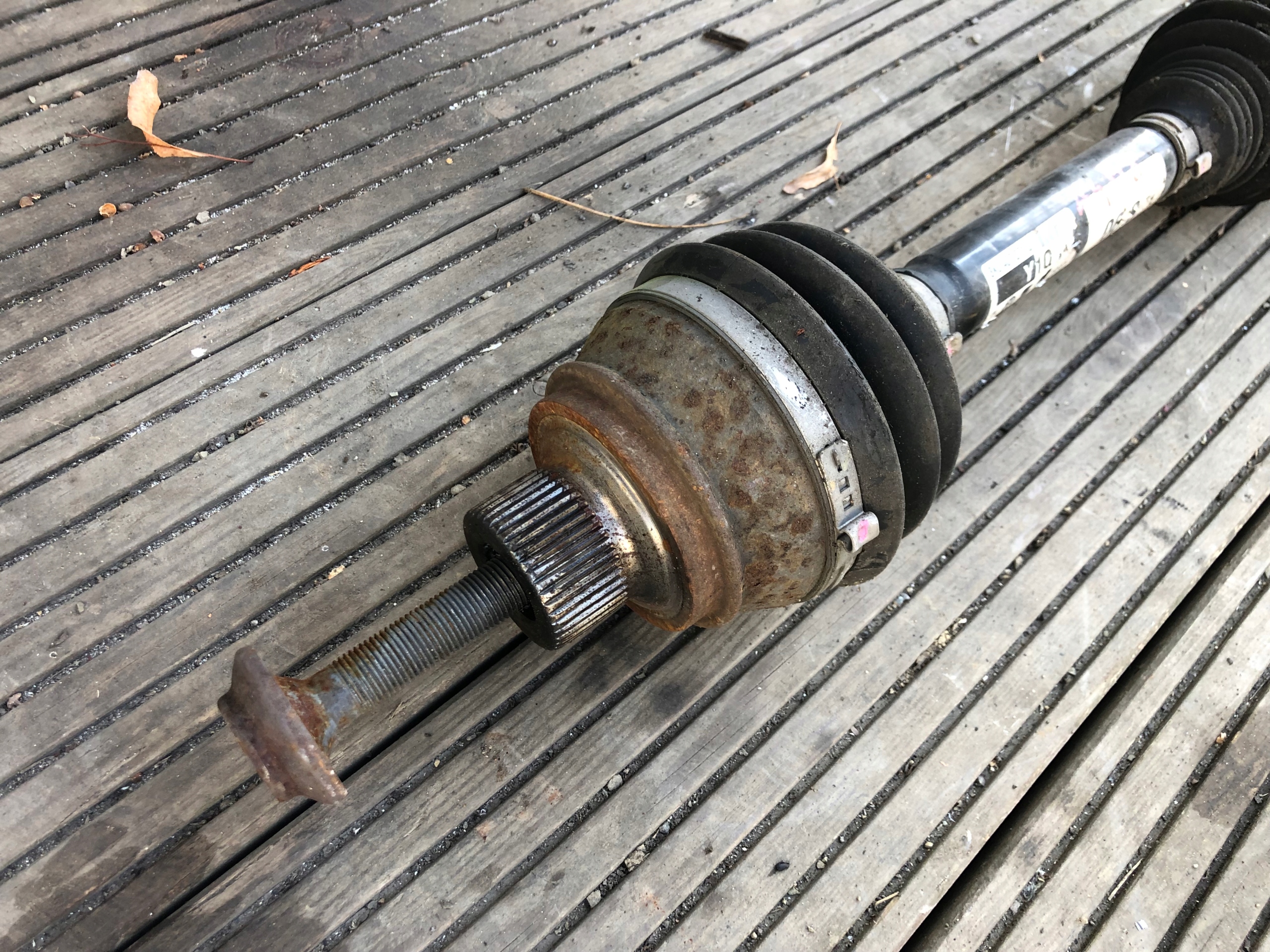 semi-axis front AUDI A4 B8 8K0407271Q