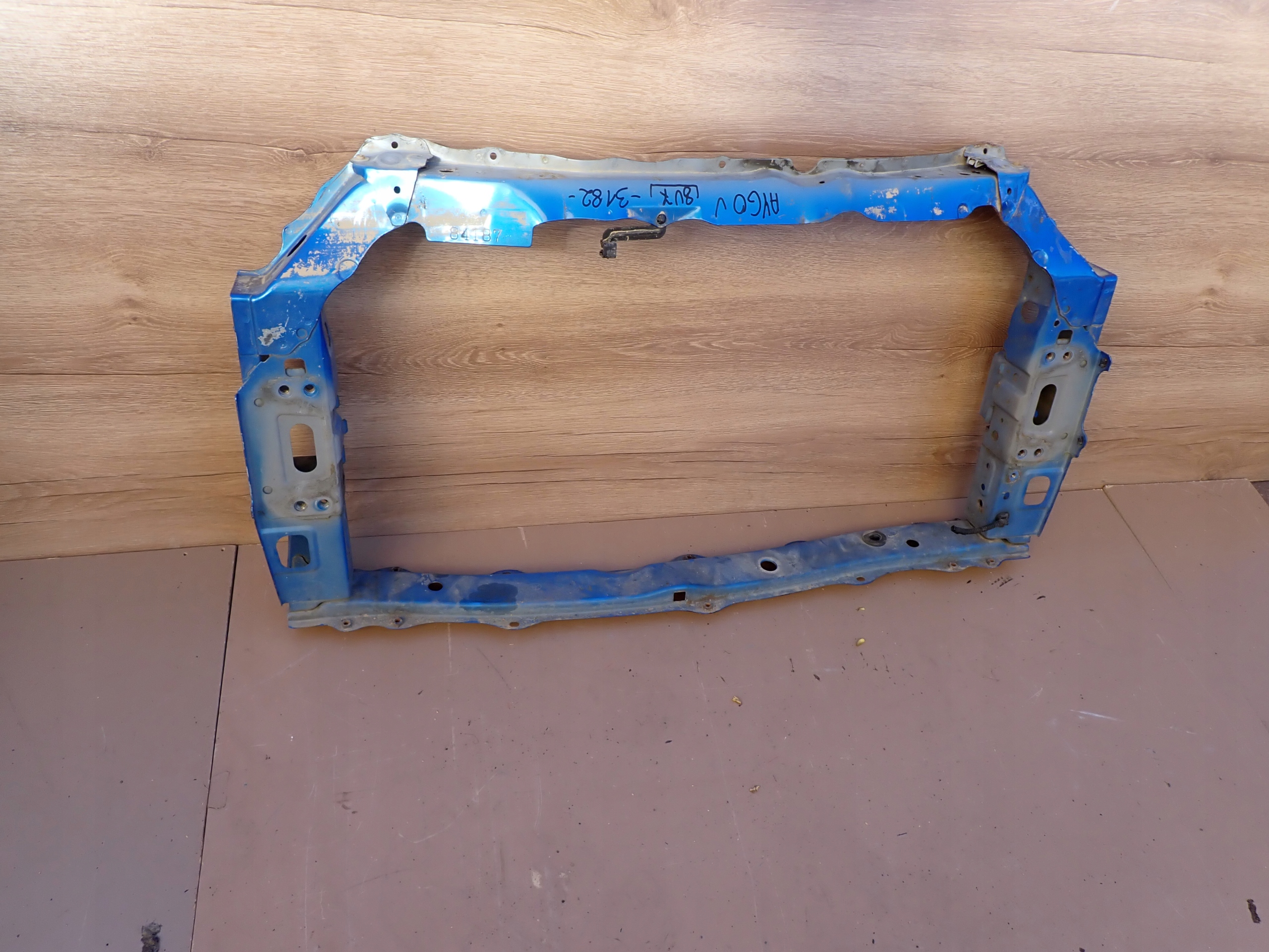 TOYOTA AYGO 05-12 PAS PRZEDNI Typ samochodu Samochody osobowe