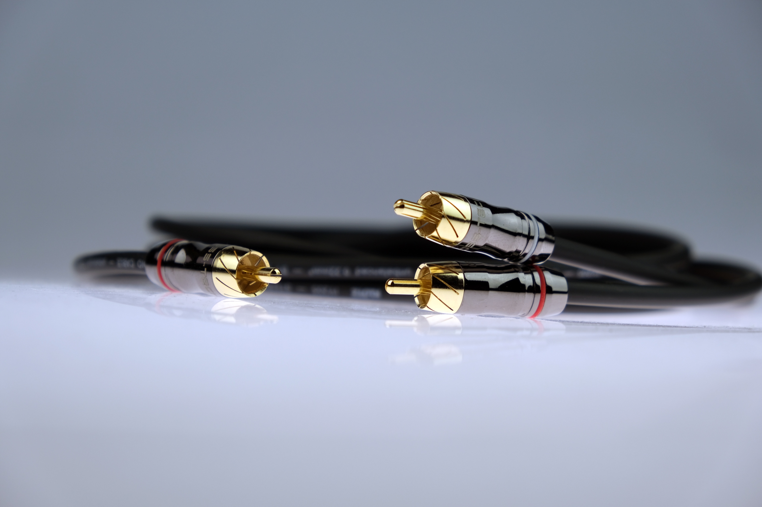 Kabel audio cinch Klotz 1RCA - 2RCA typu Y przewód do subwoofera - 4m EAN (GTIN) 5904347261764