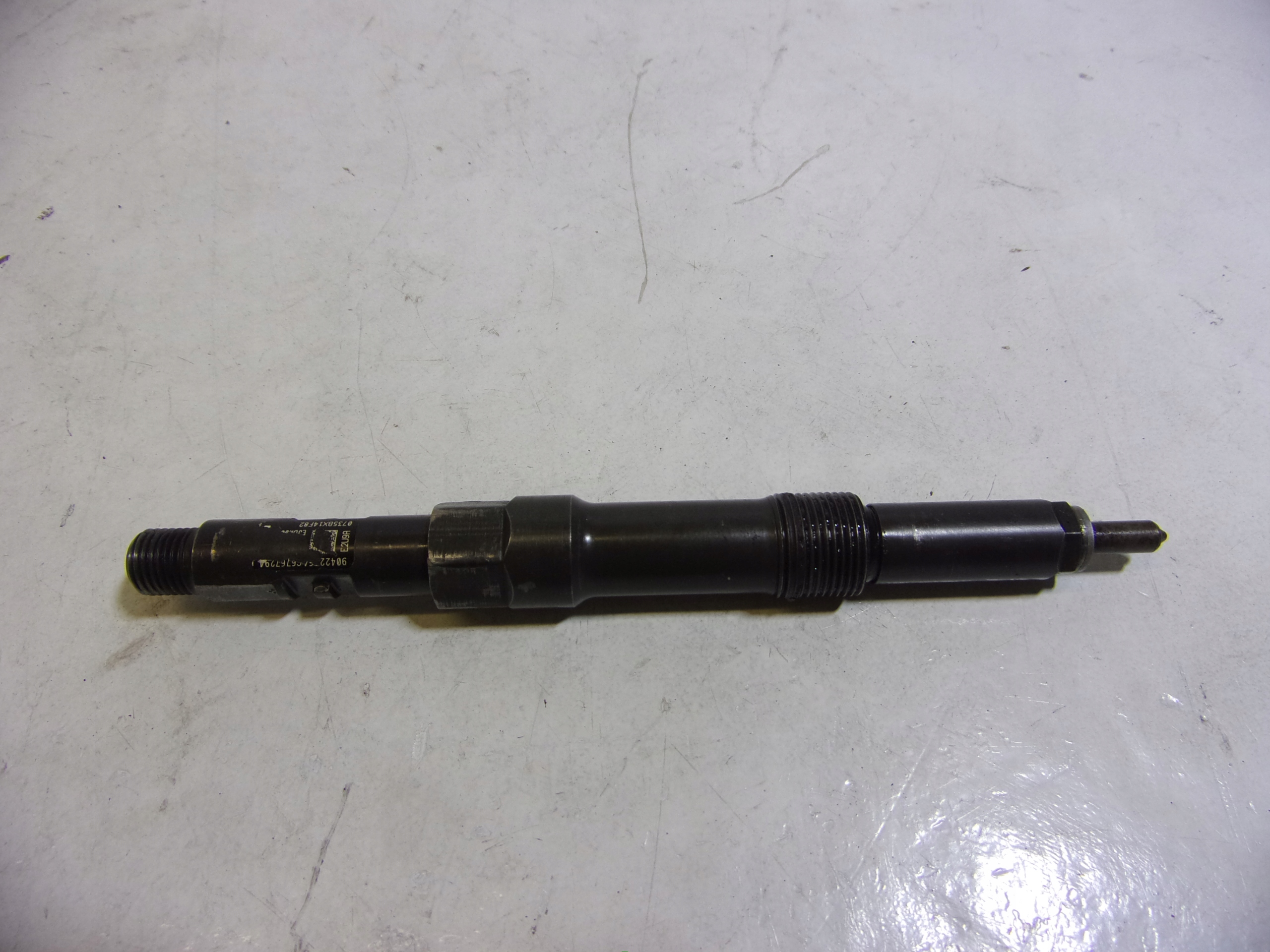 nozzle injector FORD MONDEO MK 3 4S7Q9K546BD